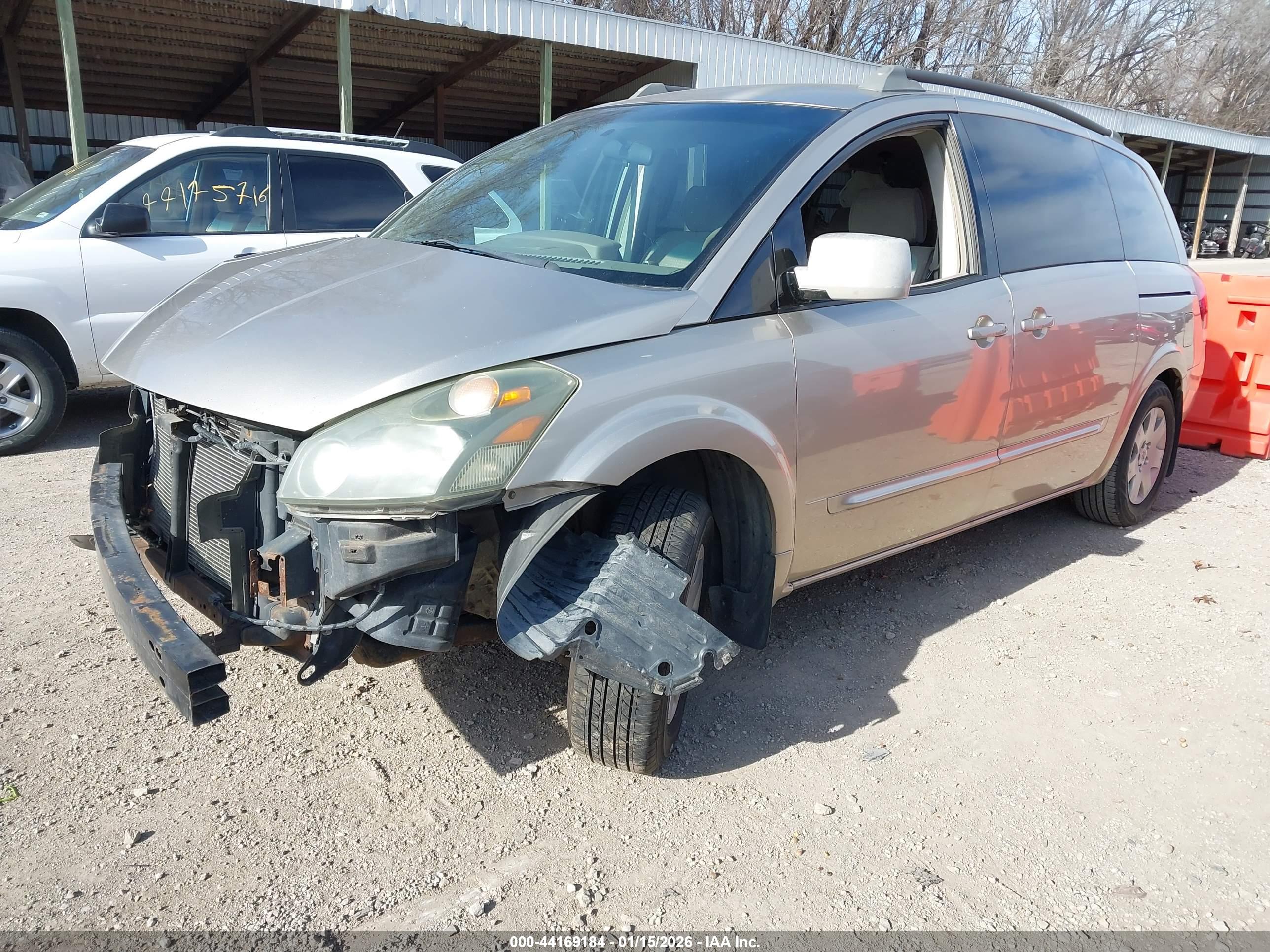 NISSAN QUEST image 2