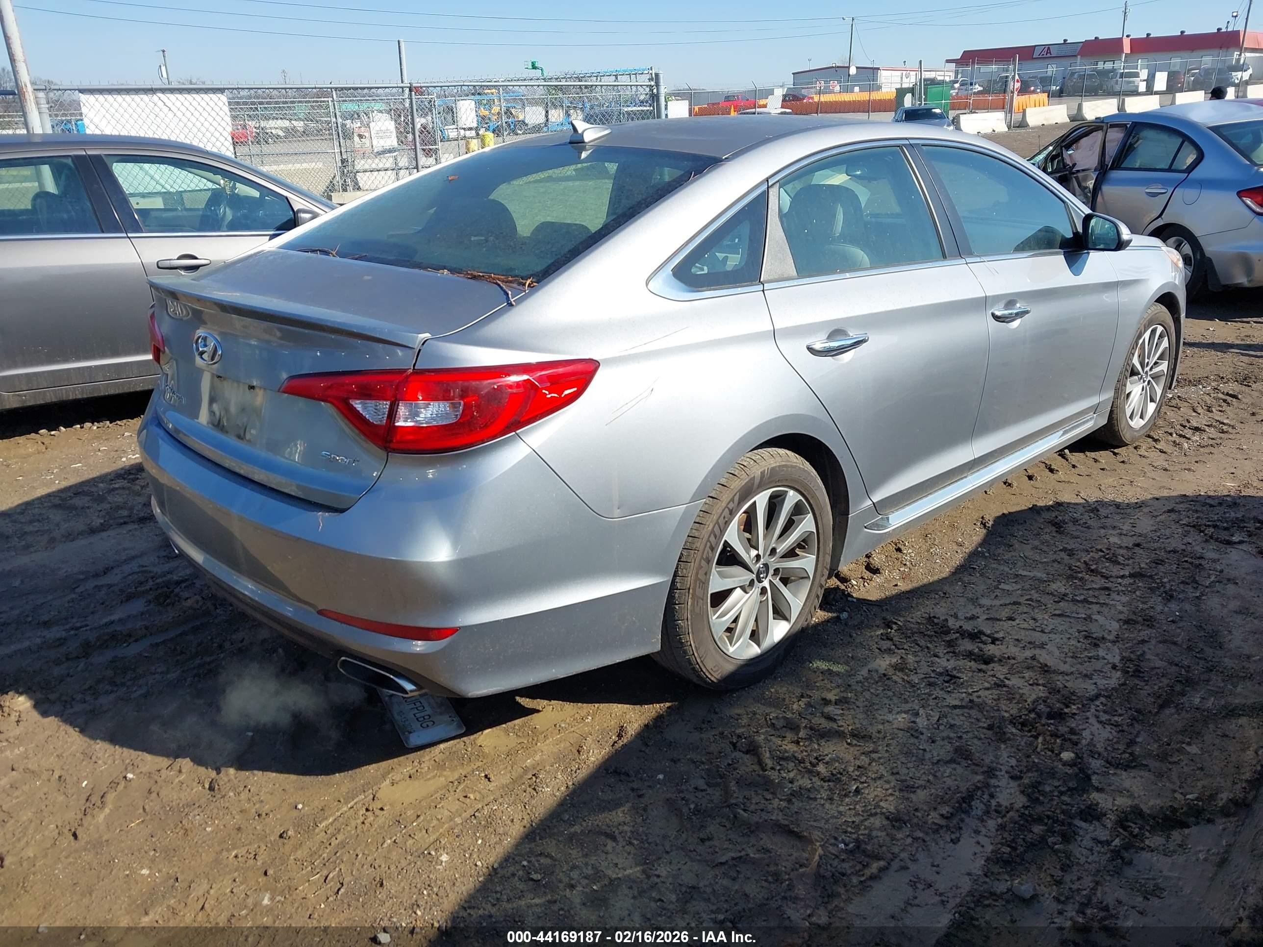 HYUNDAI SONATA image 4