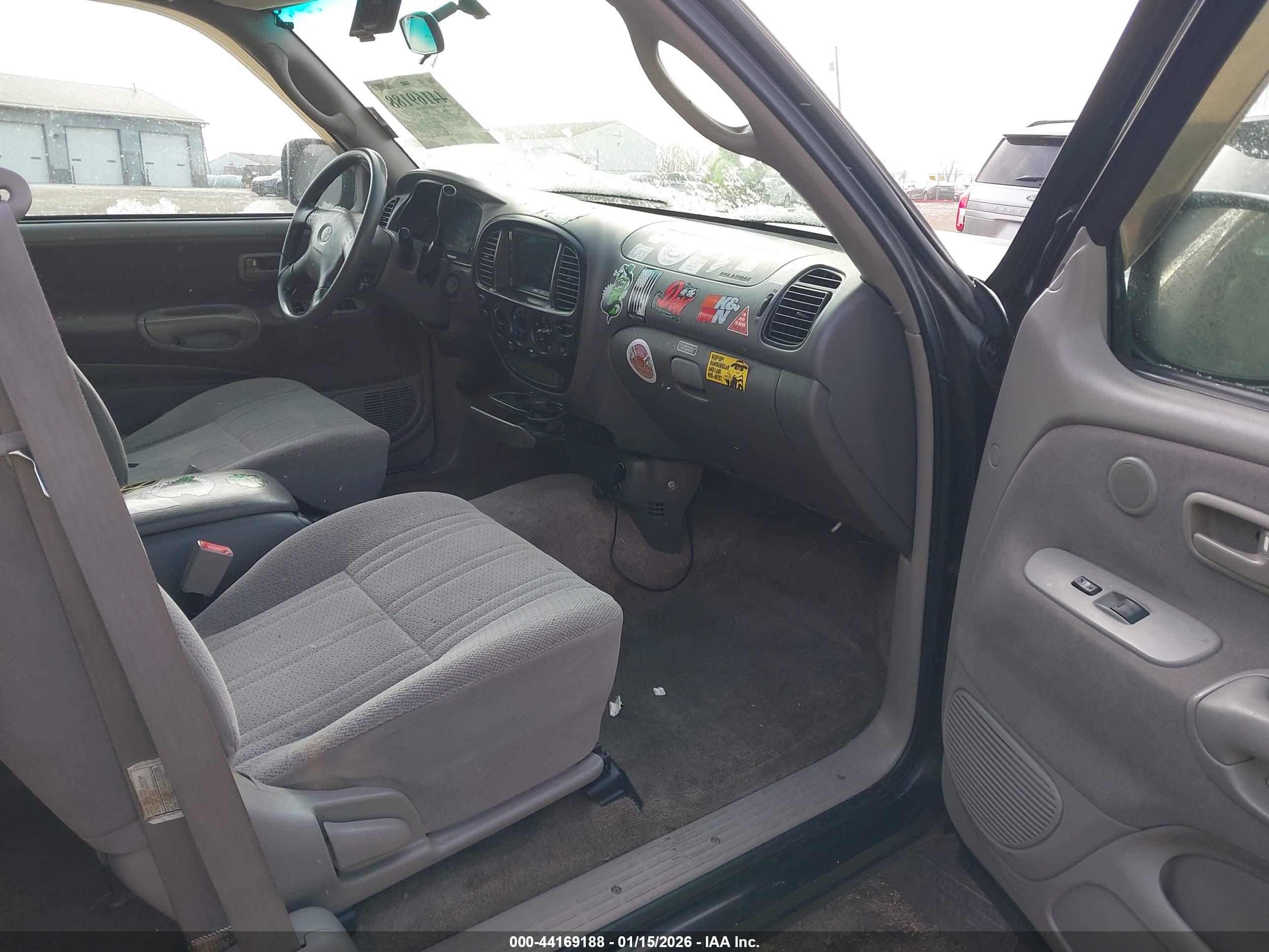 TOYOTA TUNDRA image 5