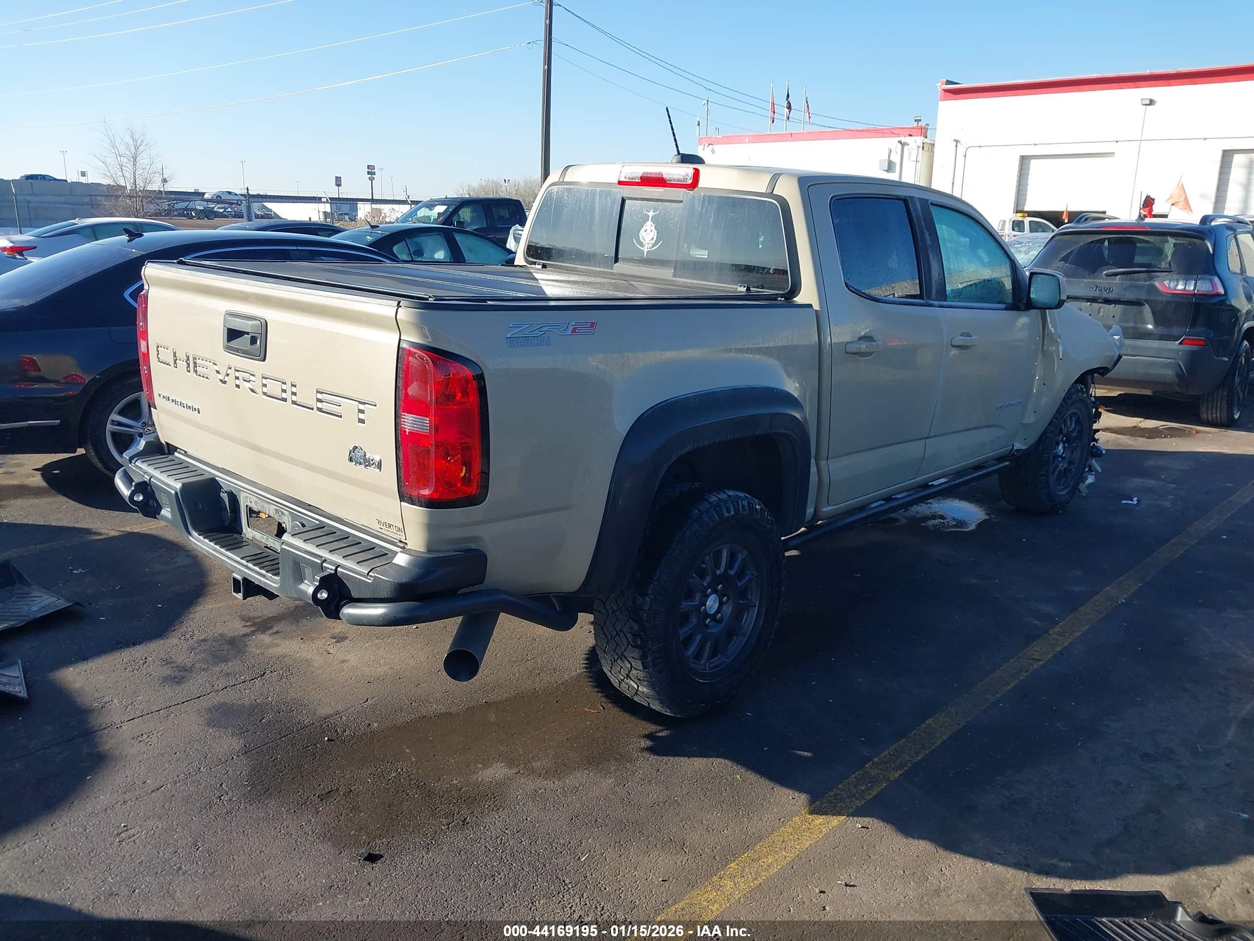 CHEVROLET COLORADO image 4