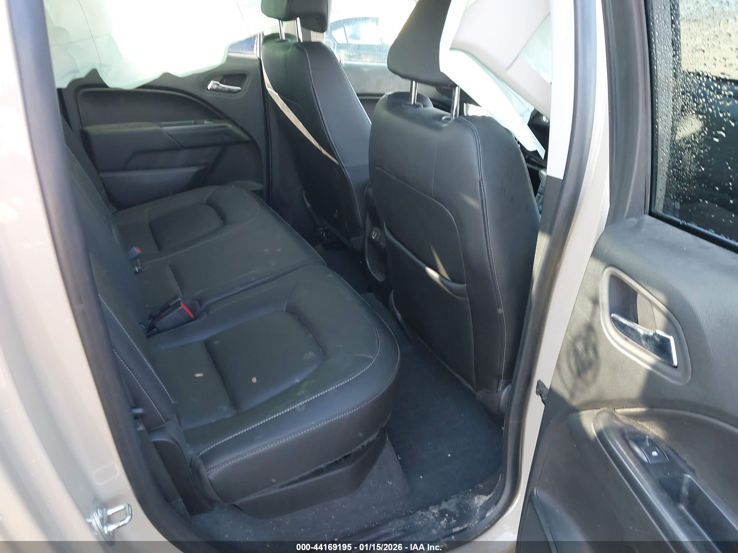 CHEVROLET COLORADO image 8