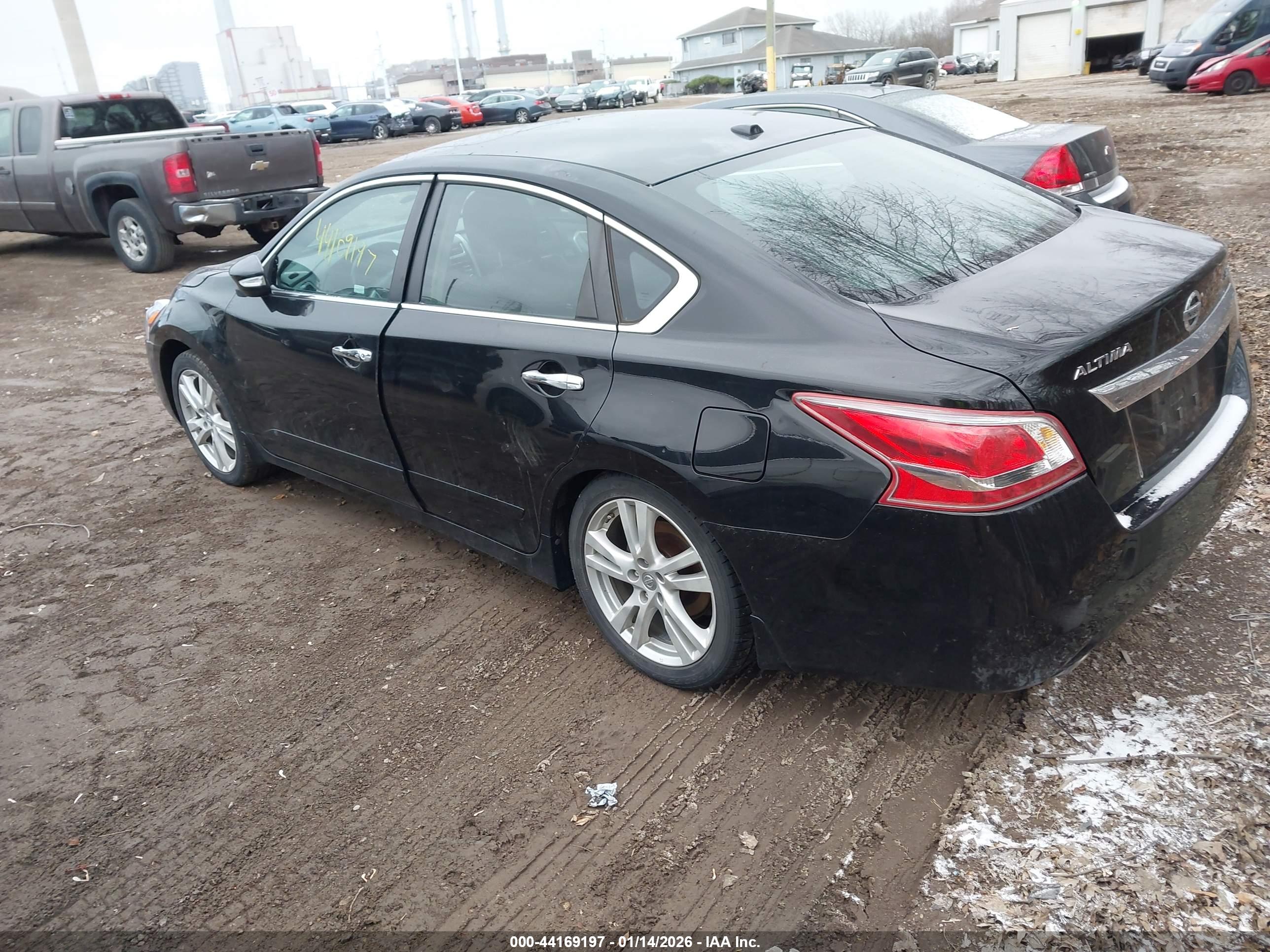NISSAN ALTIMA image 3