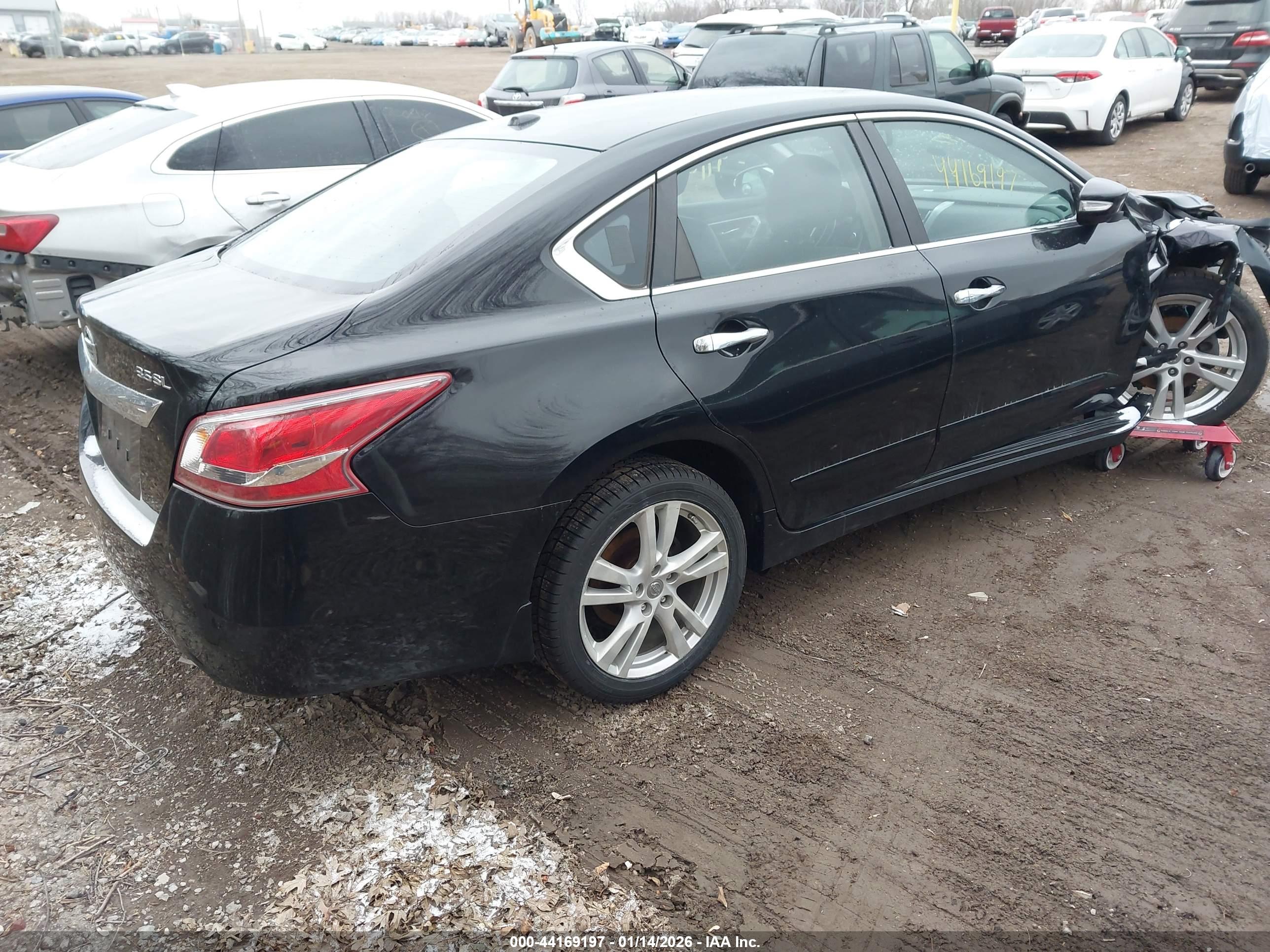 NISSAN ALTIMA image 4