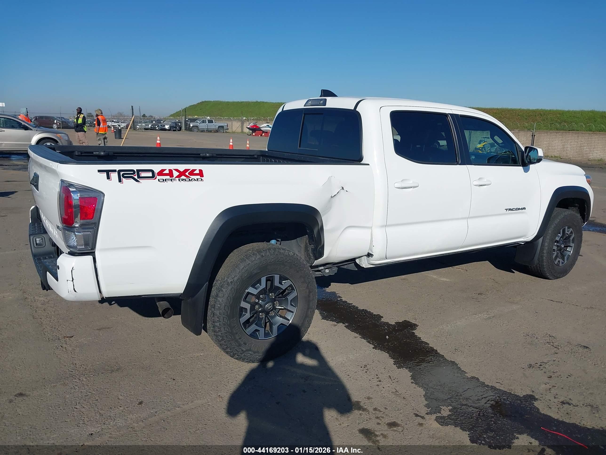 TOYOTA TACOMA image 6