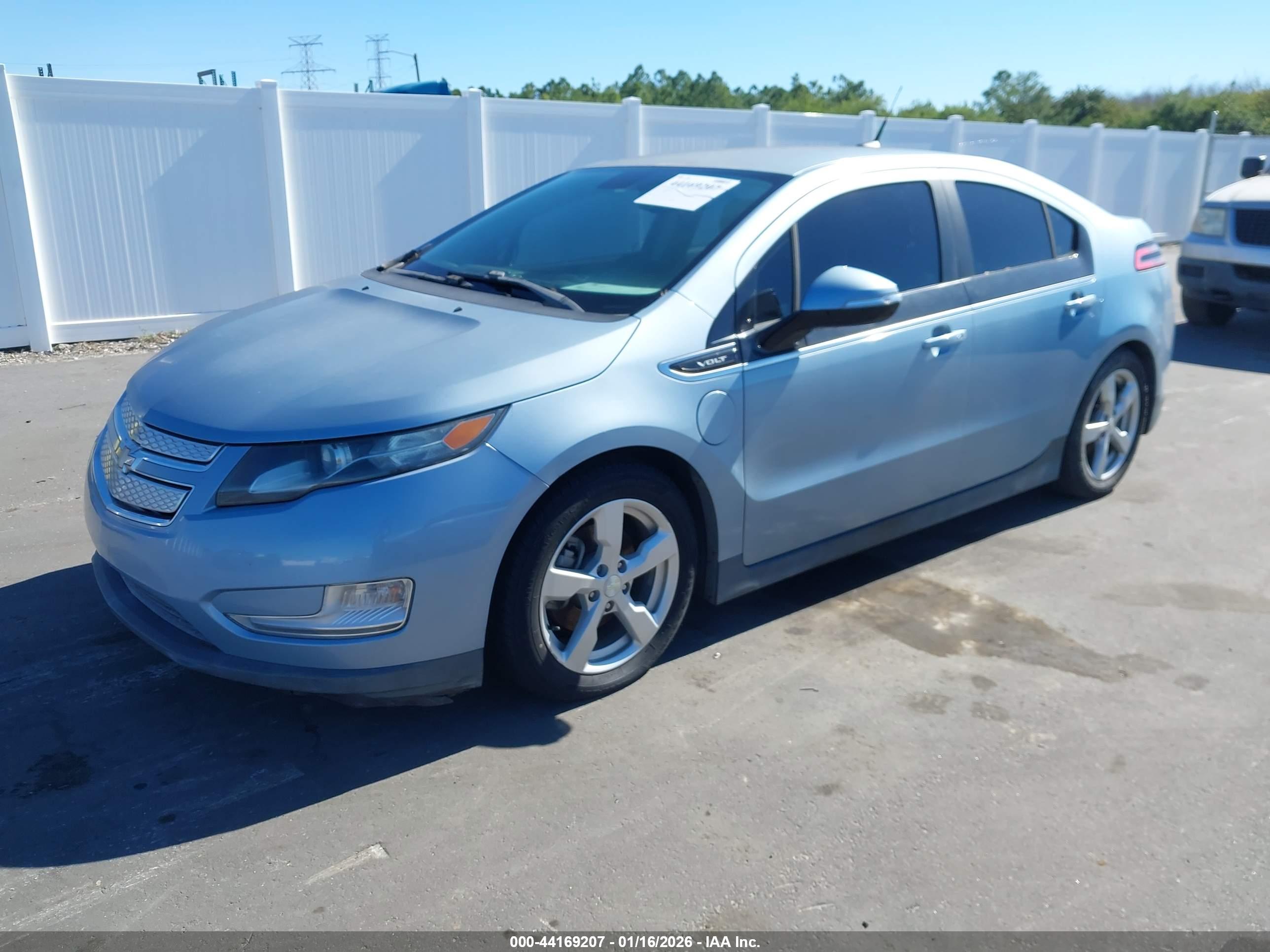 CHEVROLET VOLT image 2