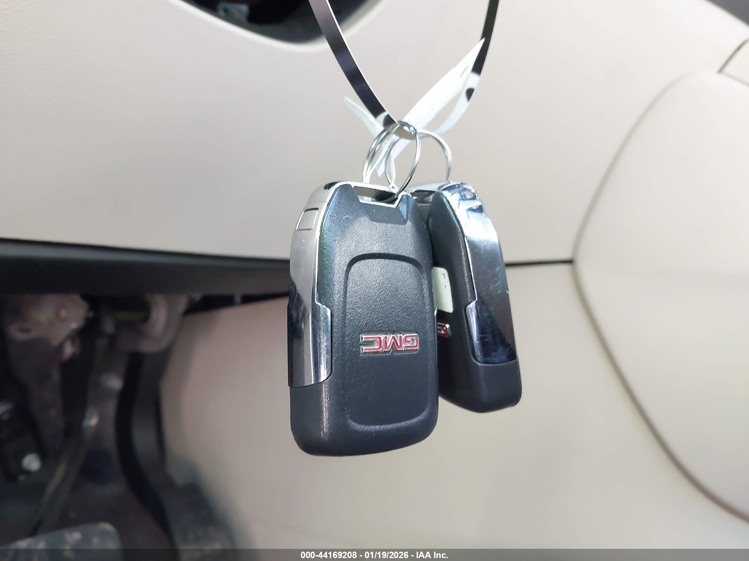 GMC ACADIA image 11
