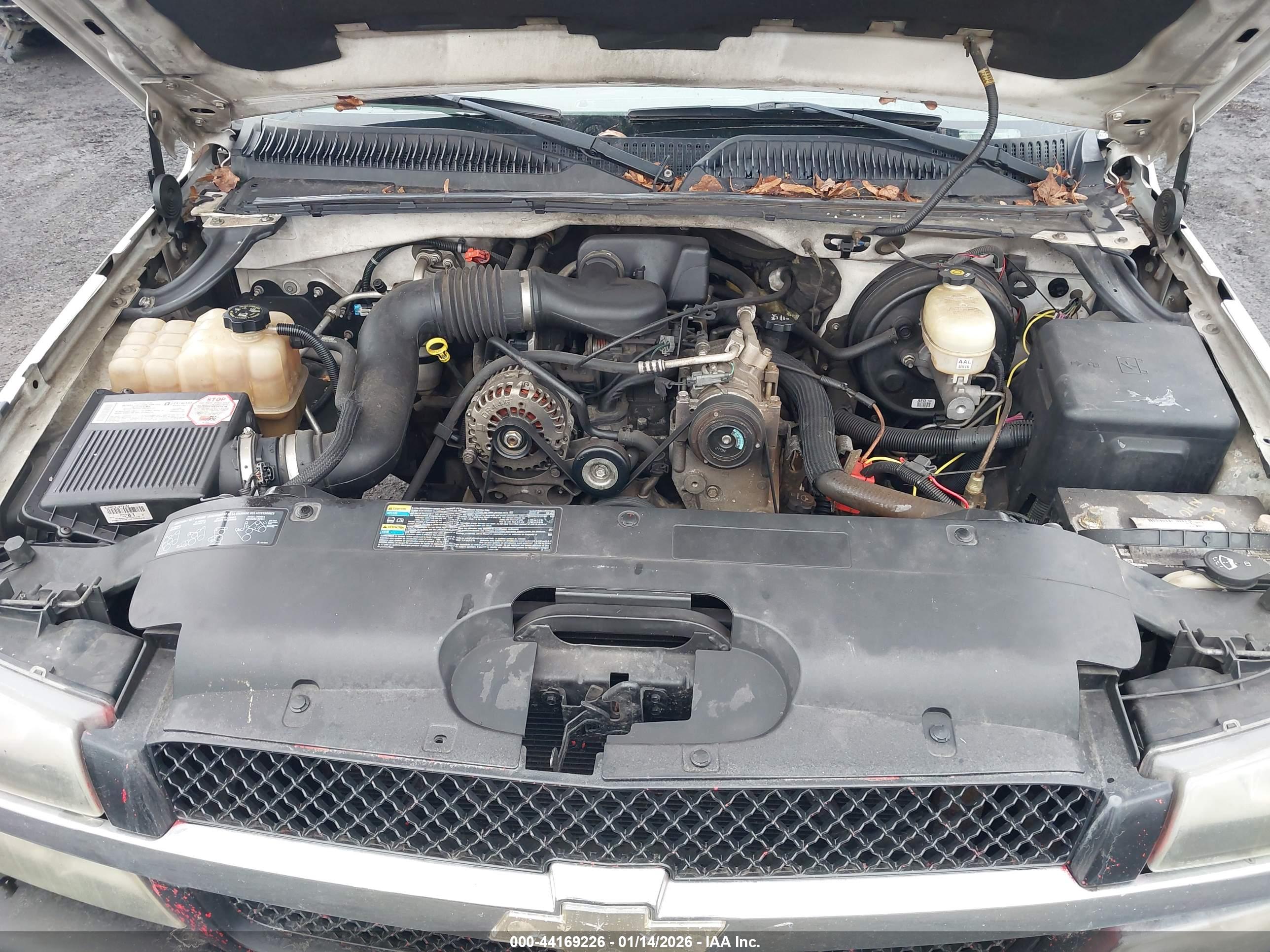 CHEVROLET SILVERADO image 10