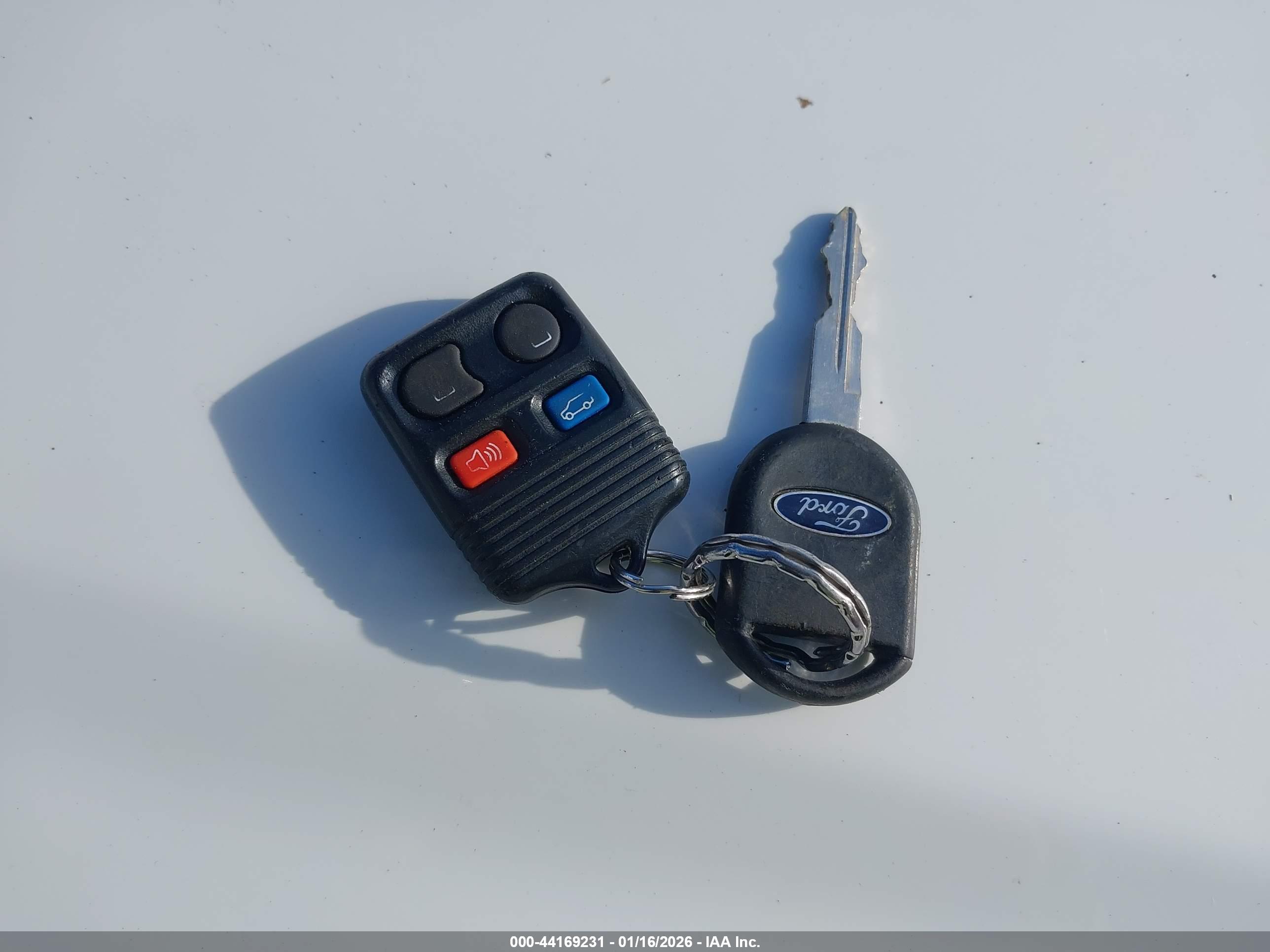 FORD EXPLORER image 11