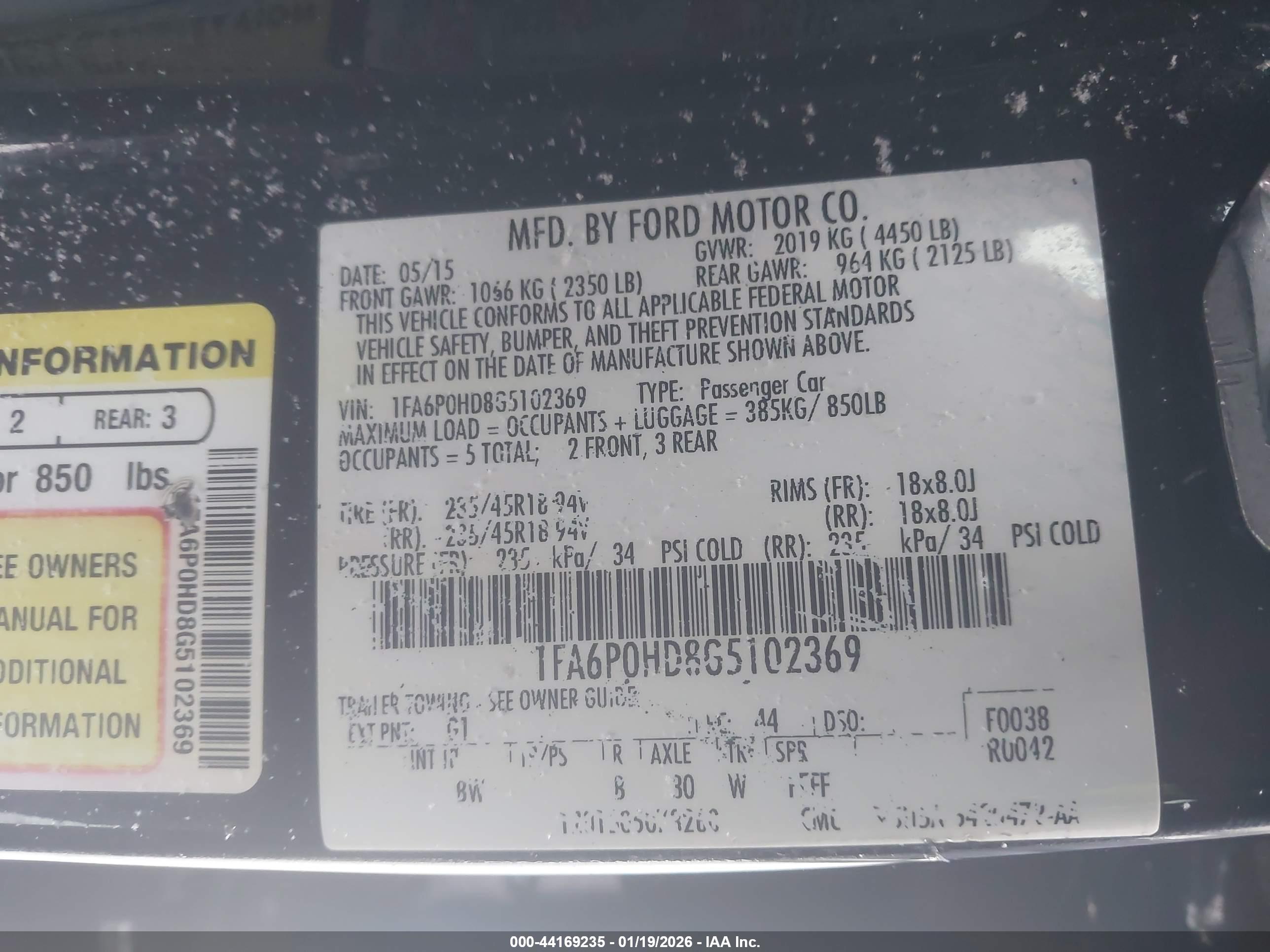 FORD FUSION image 9