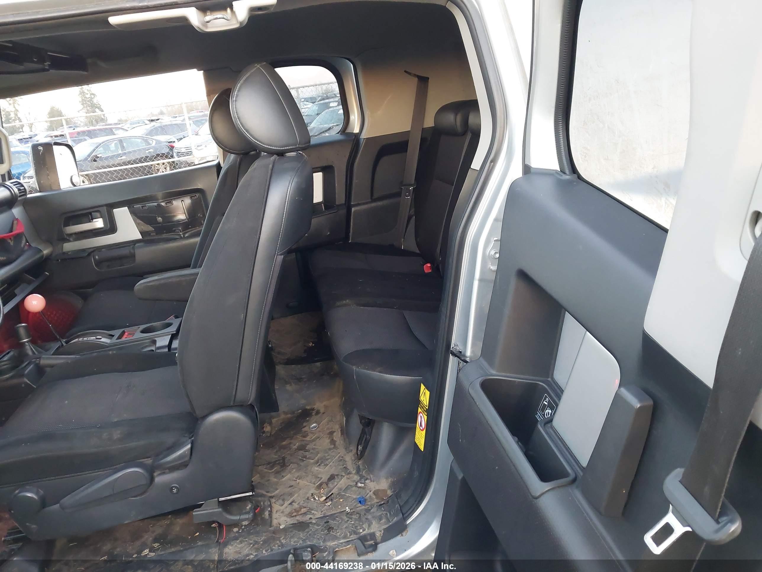 TOYOTA FJ image 8