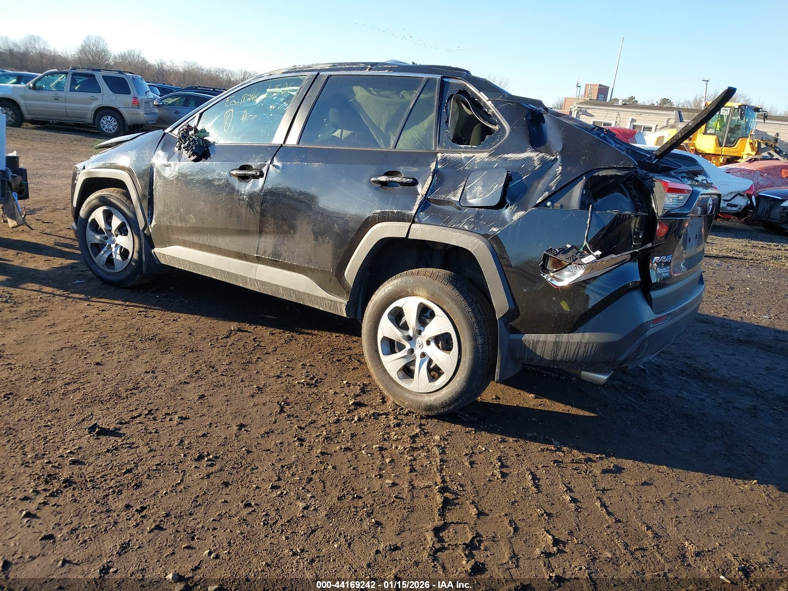 TOYOTA RAV4 image 3
