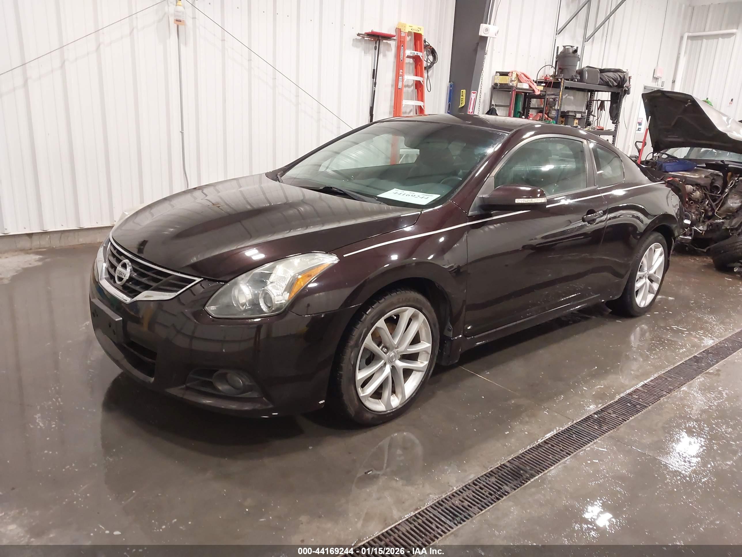 NISSAN ALTIMA image 2