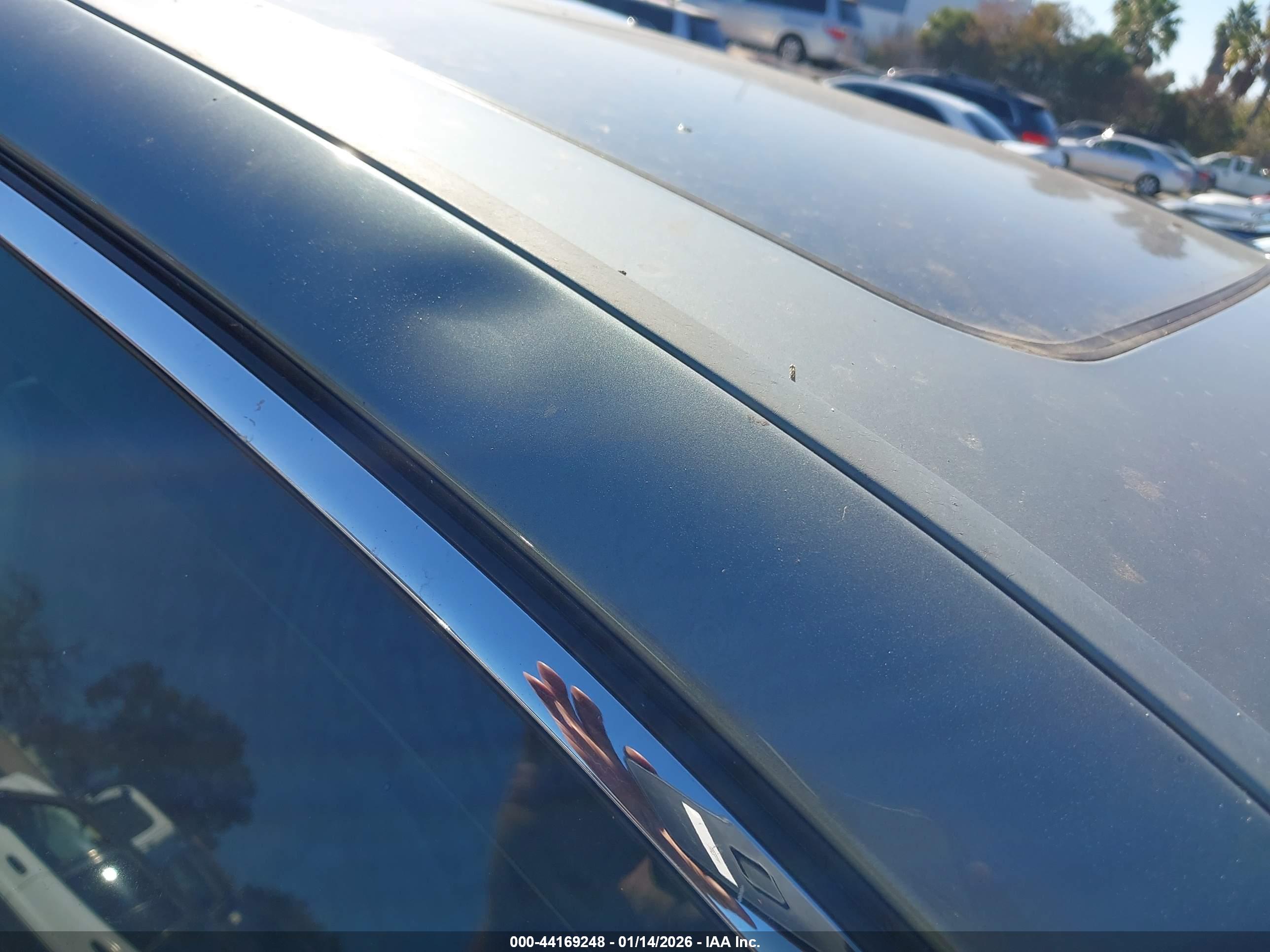 LEXUS LS image 6