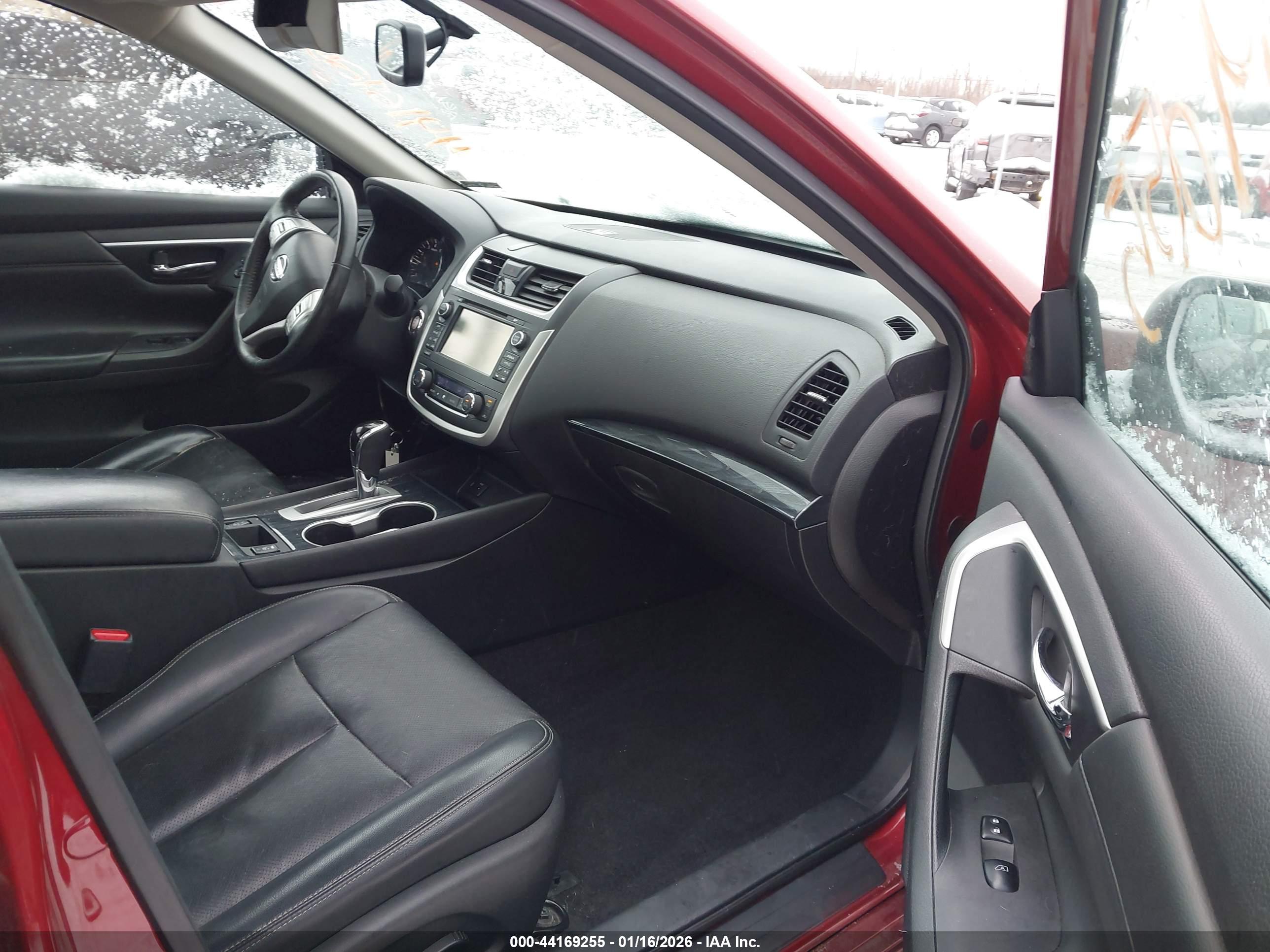 NISSAN ALTIMA image 5