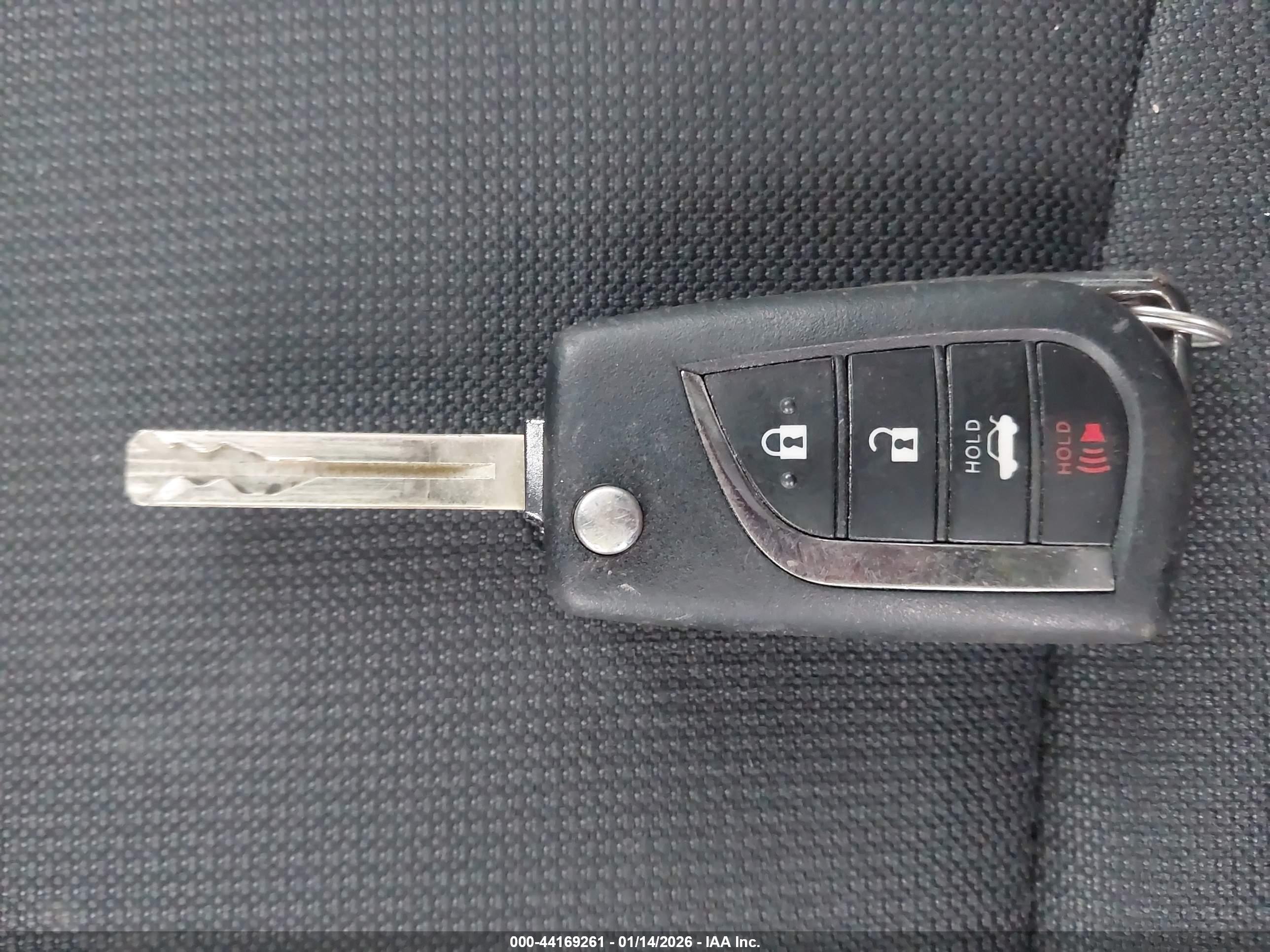 TOYOTA COROLLA image 11