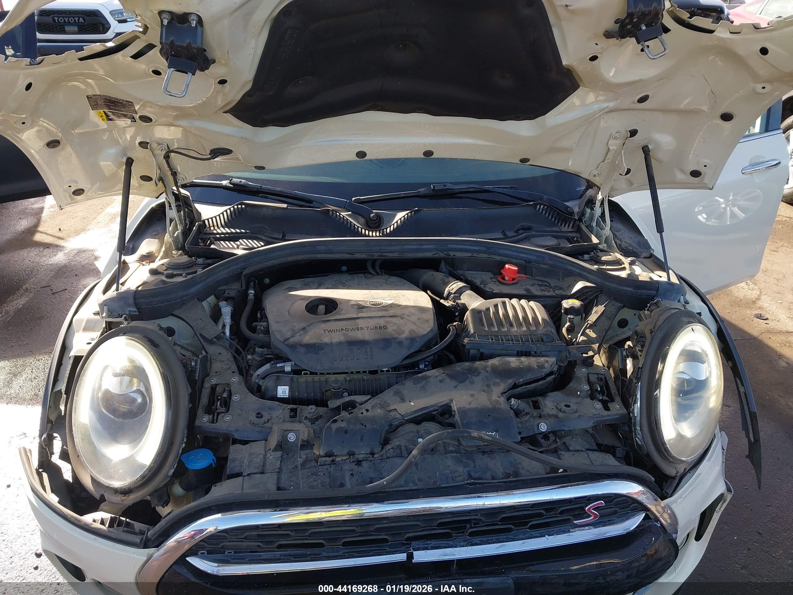 MINI CLUBMAN image 10