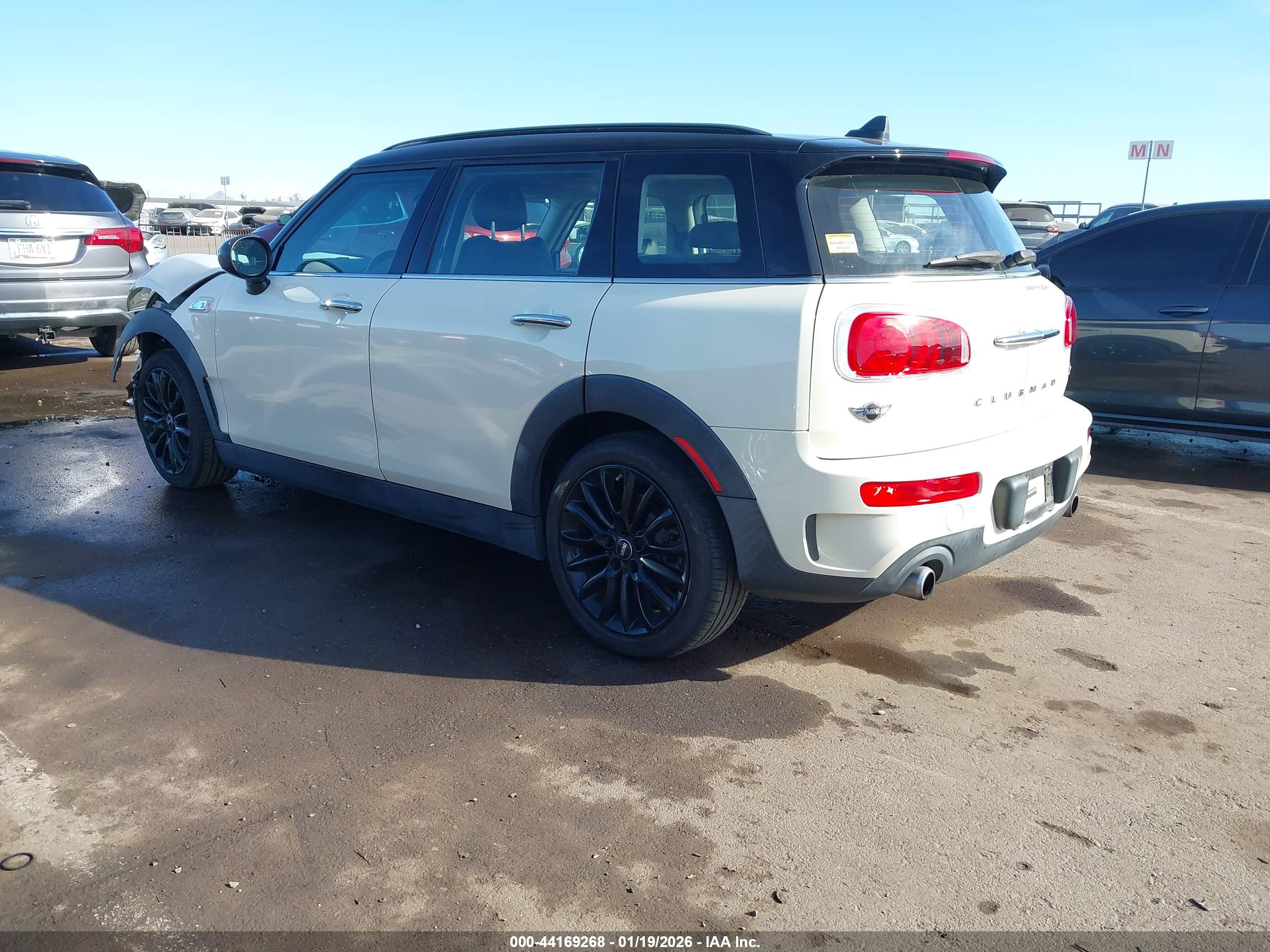 MINI CLUBMAN image 3