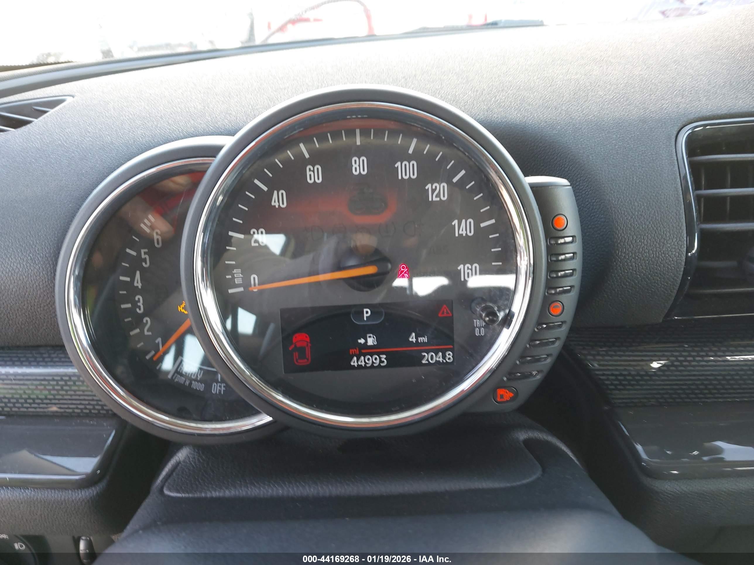 MINI CLUBMAN image 7