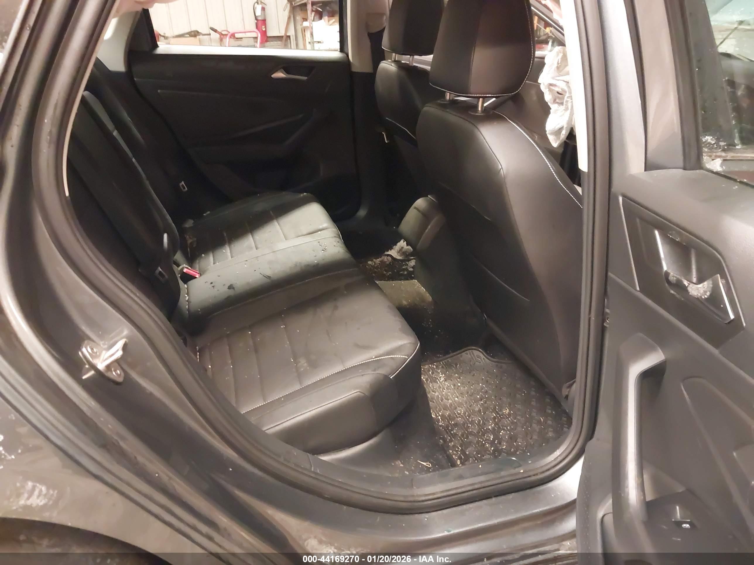 VOLKSWAGEN JETTA image 8