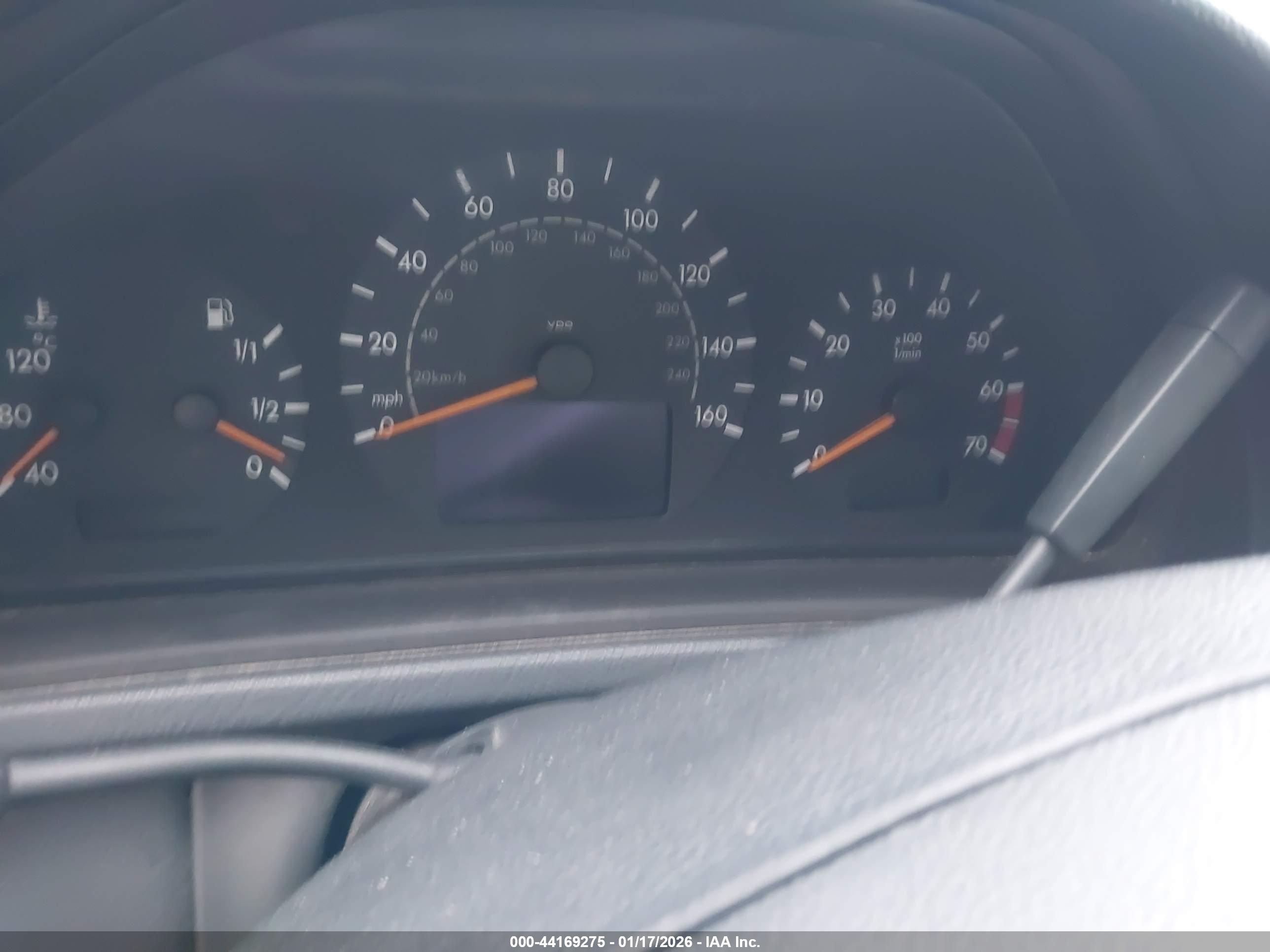 MERCEDES-BENZ CLK image 7