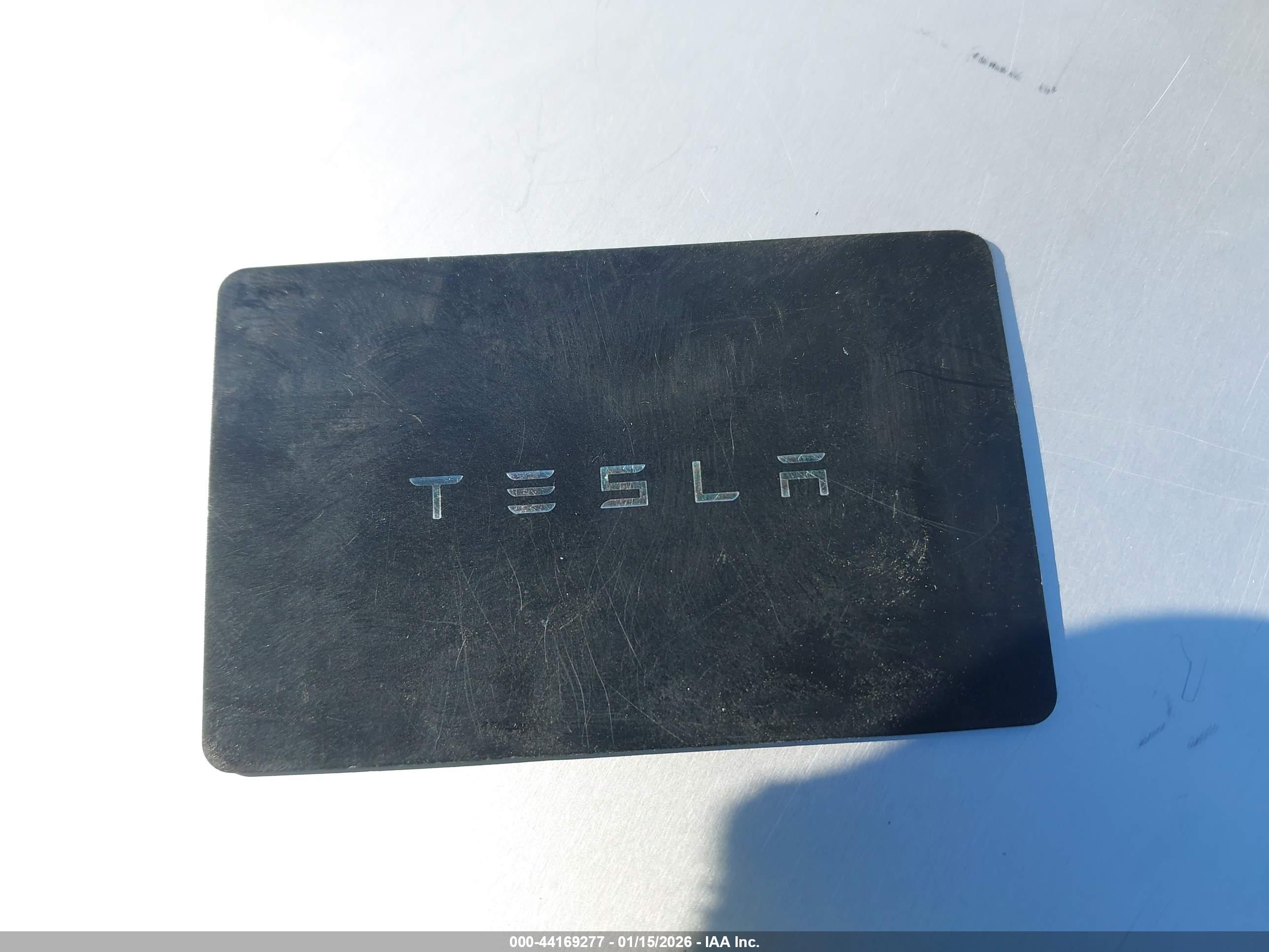 TESLA MODEL image 11