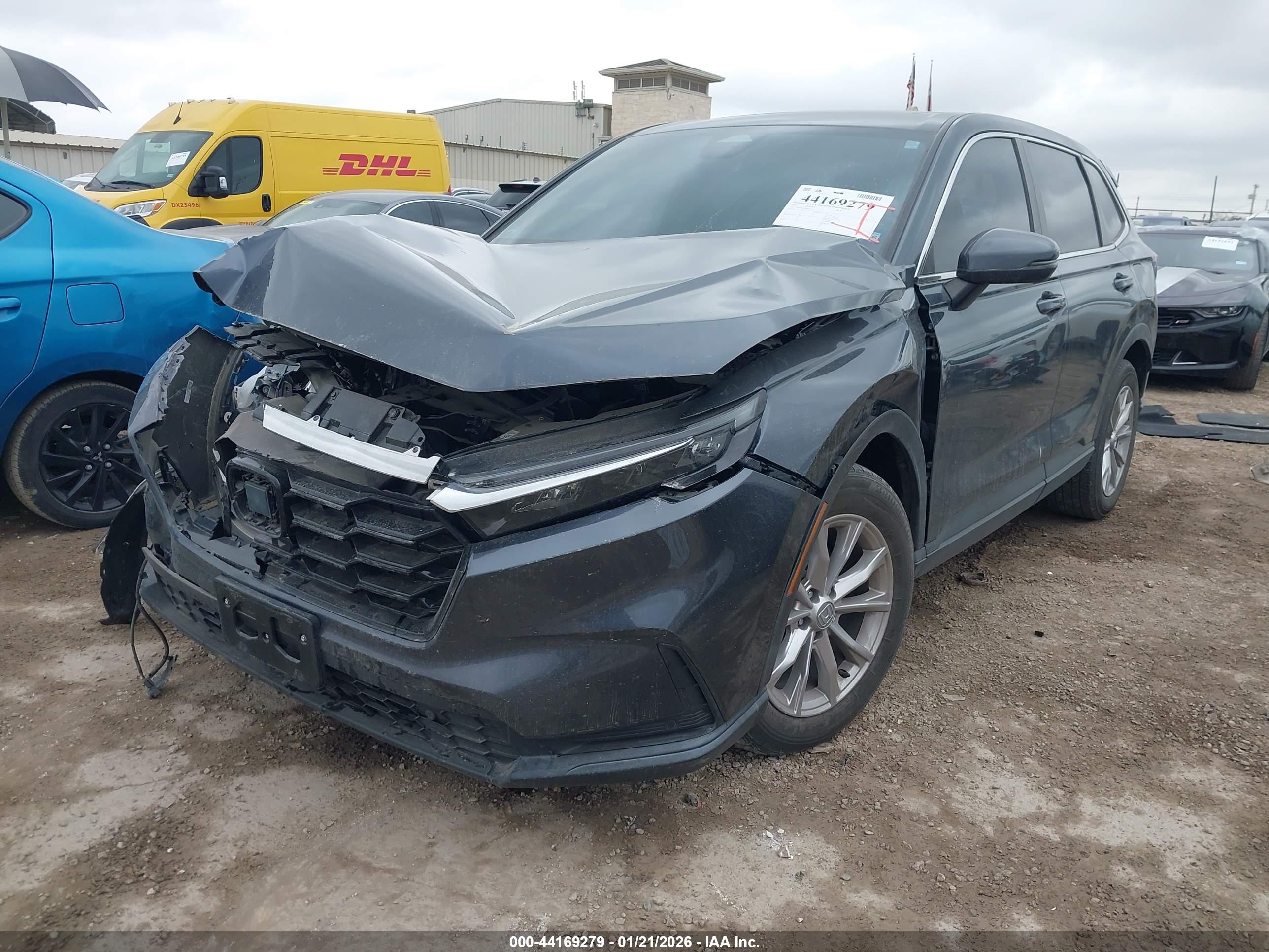 HONDA CR-V image 2