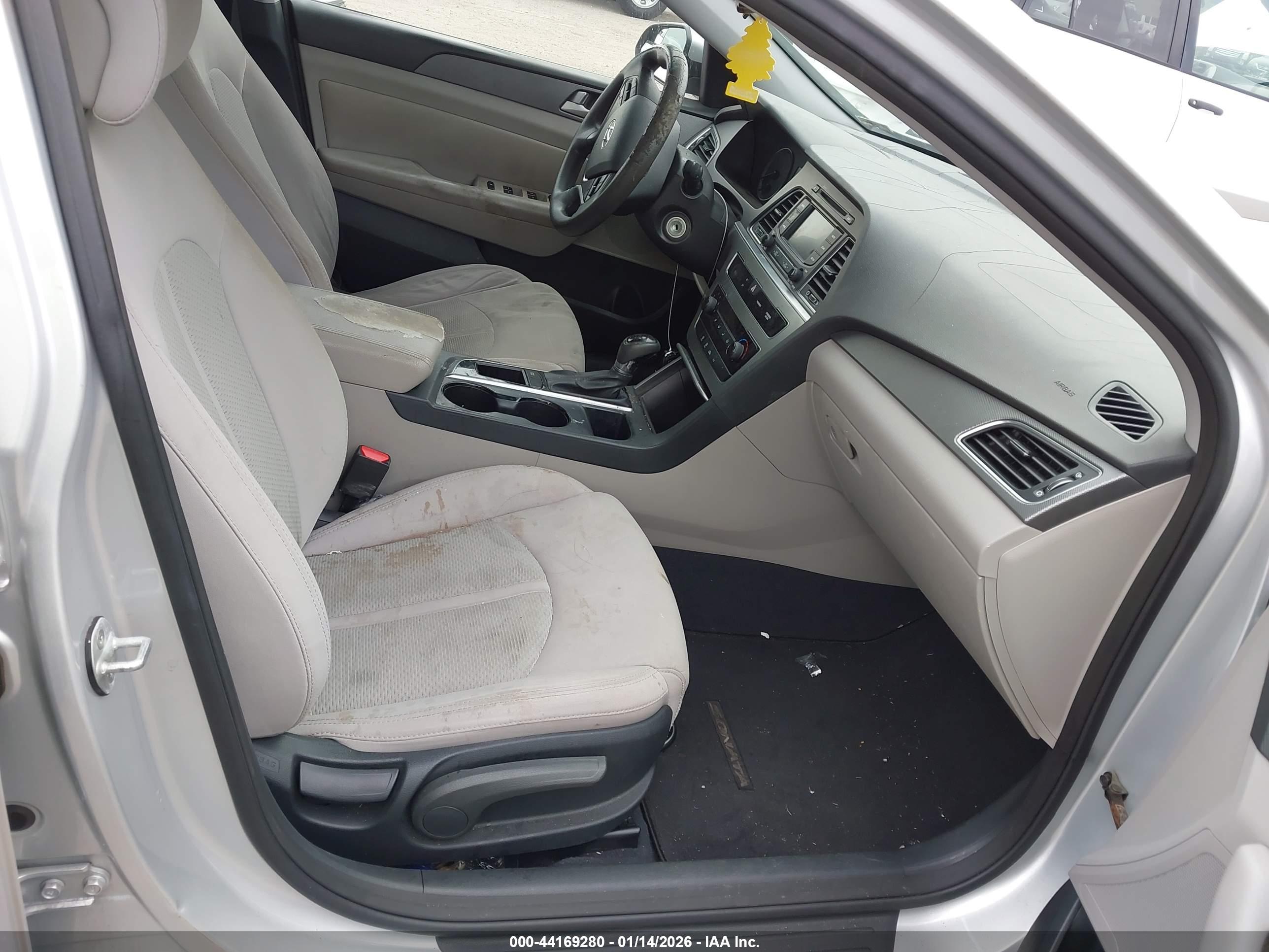HYUNDAI SONATA image 5