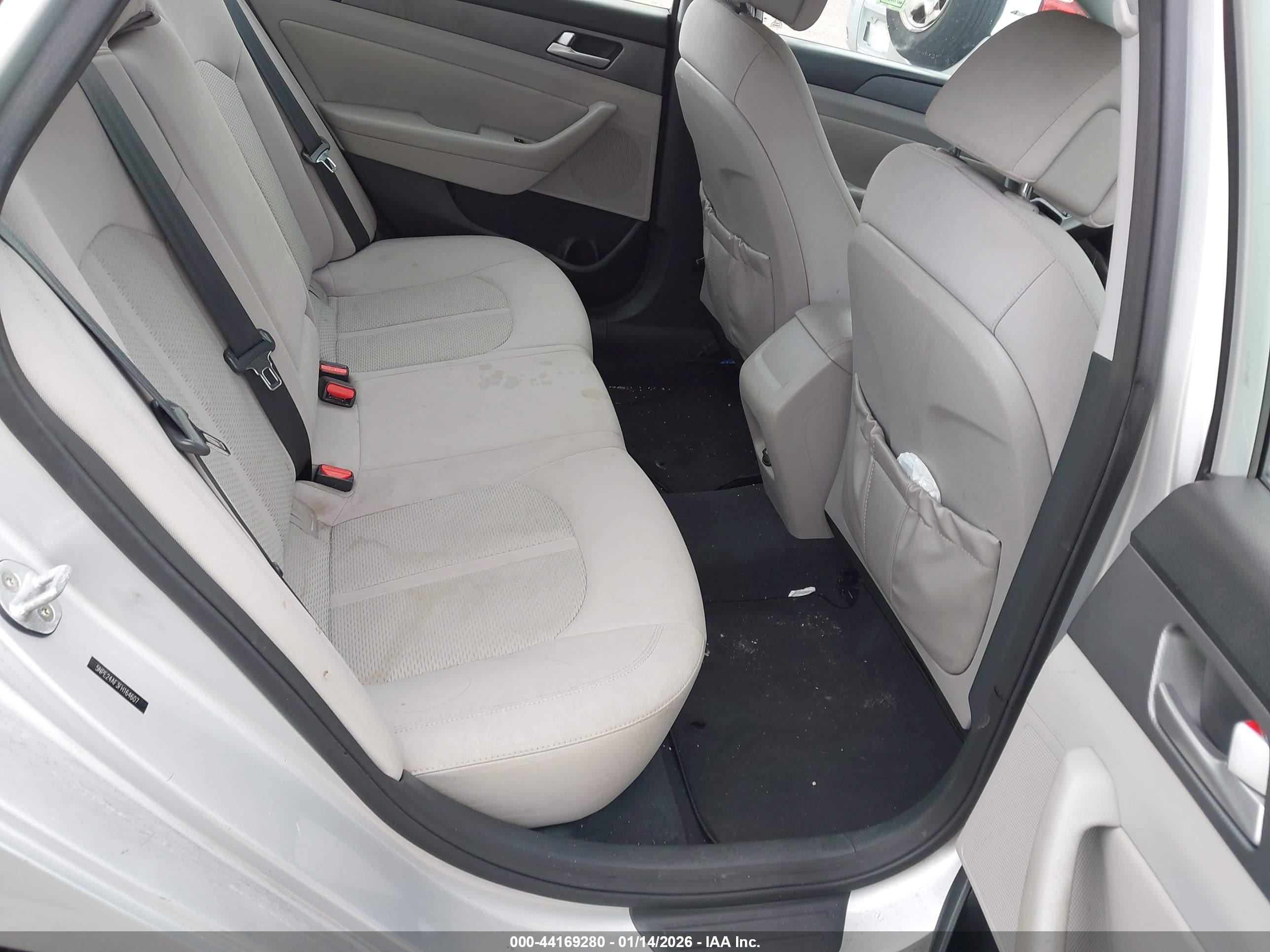HYUNDAI SONATA image 8