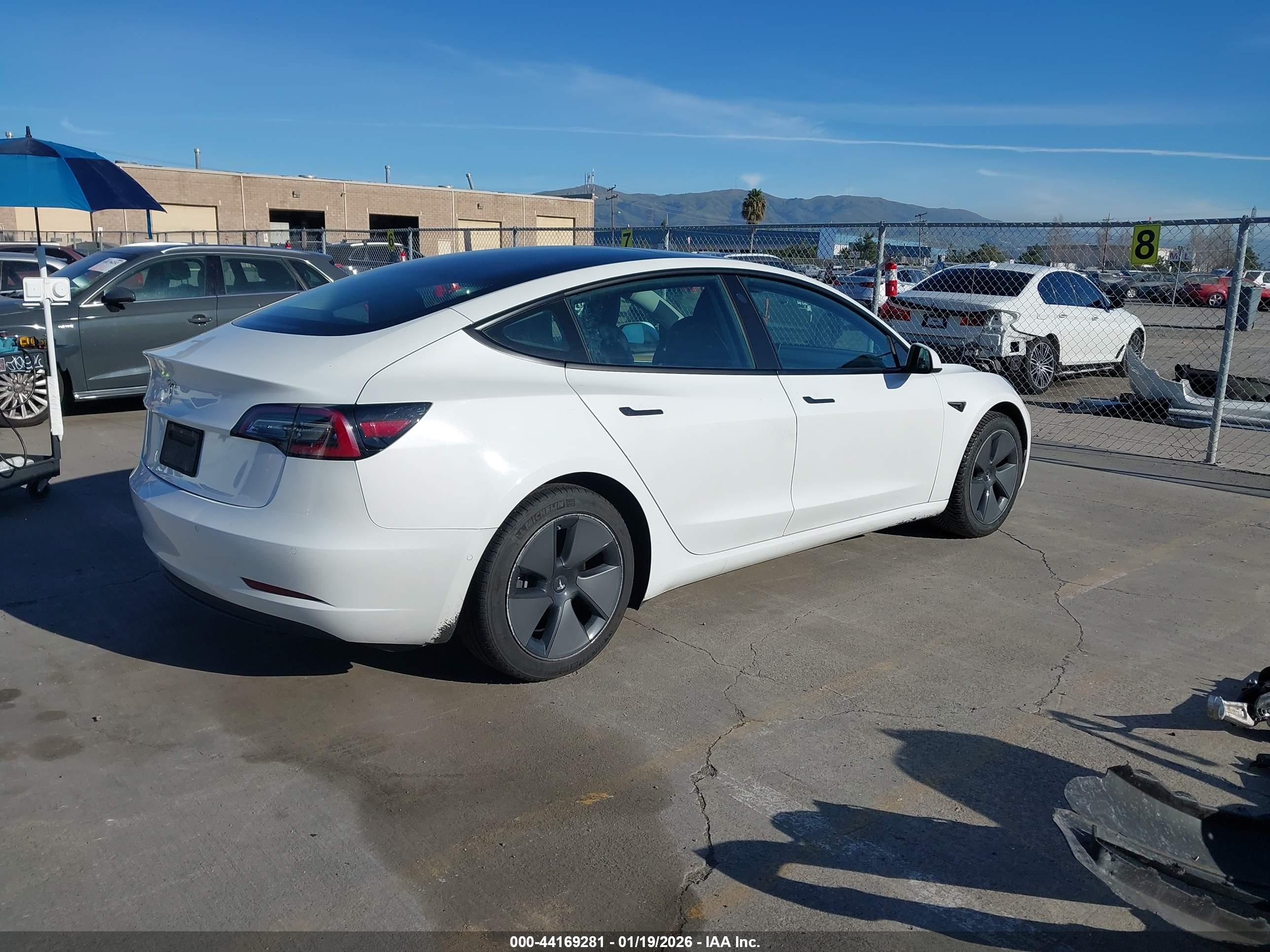 TESLA MODEL image 4