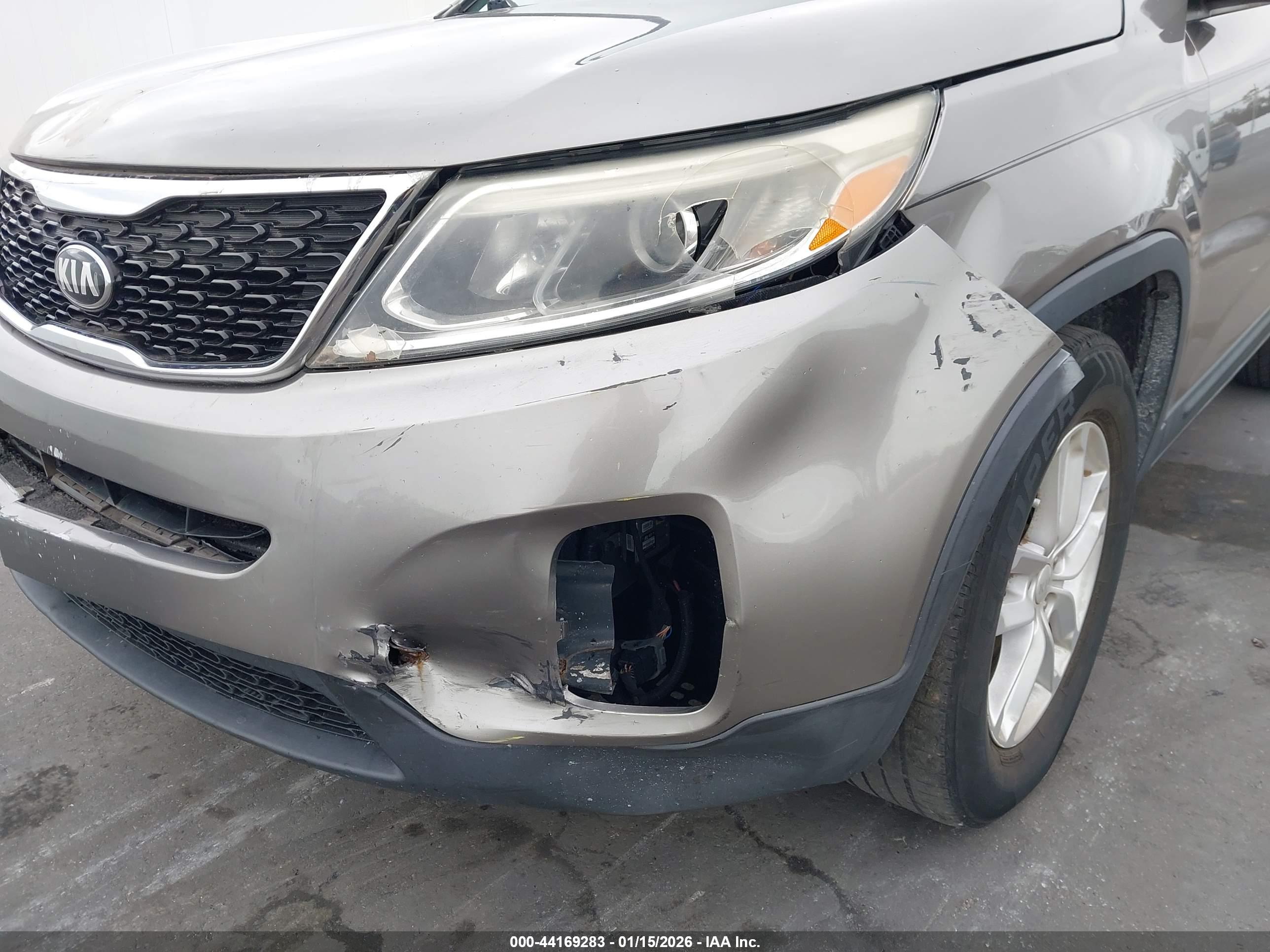 KIA SORENTO image 6