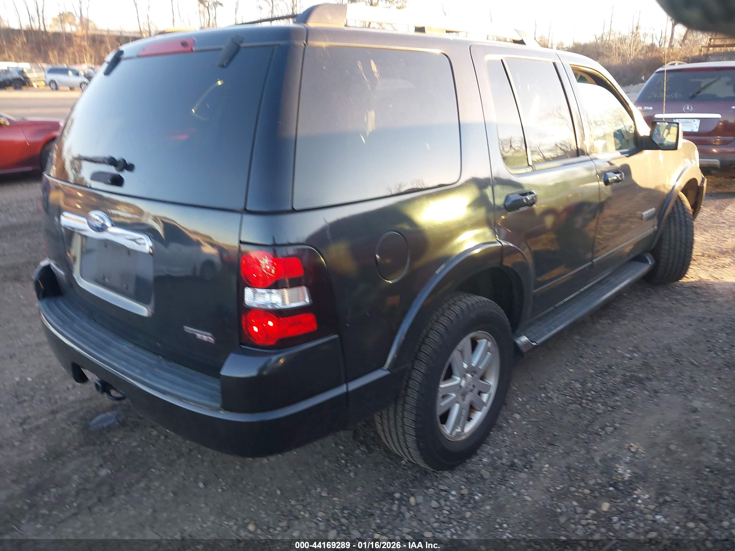 FORD EXPLORER image 4