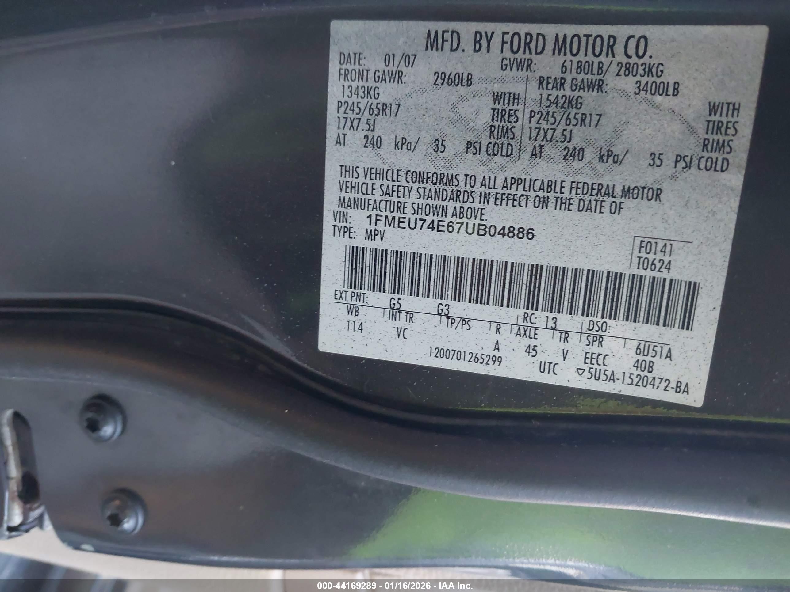 FORD EXPLORER image 9
