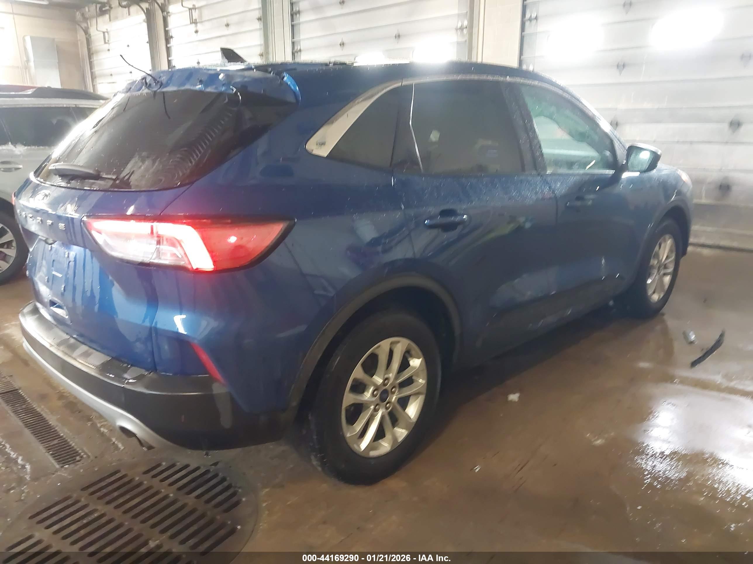 FORD ESCAPE image 4