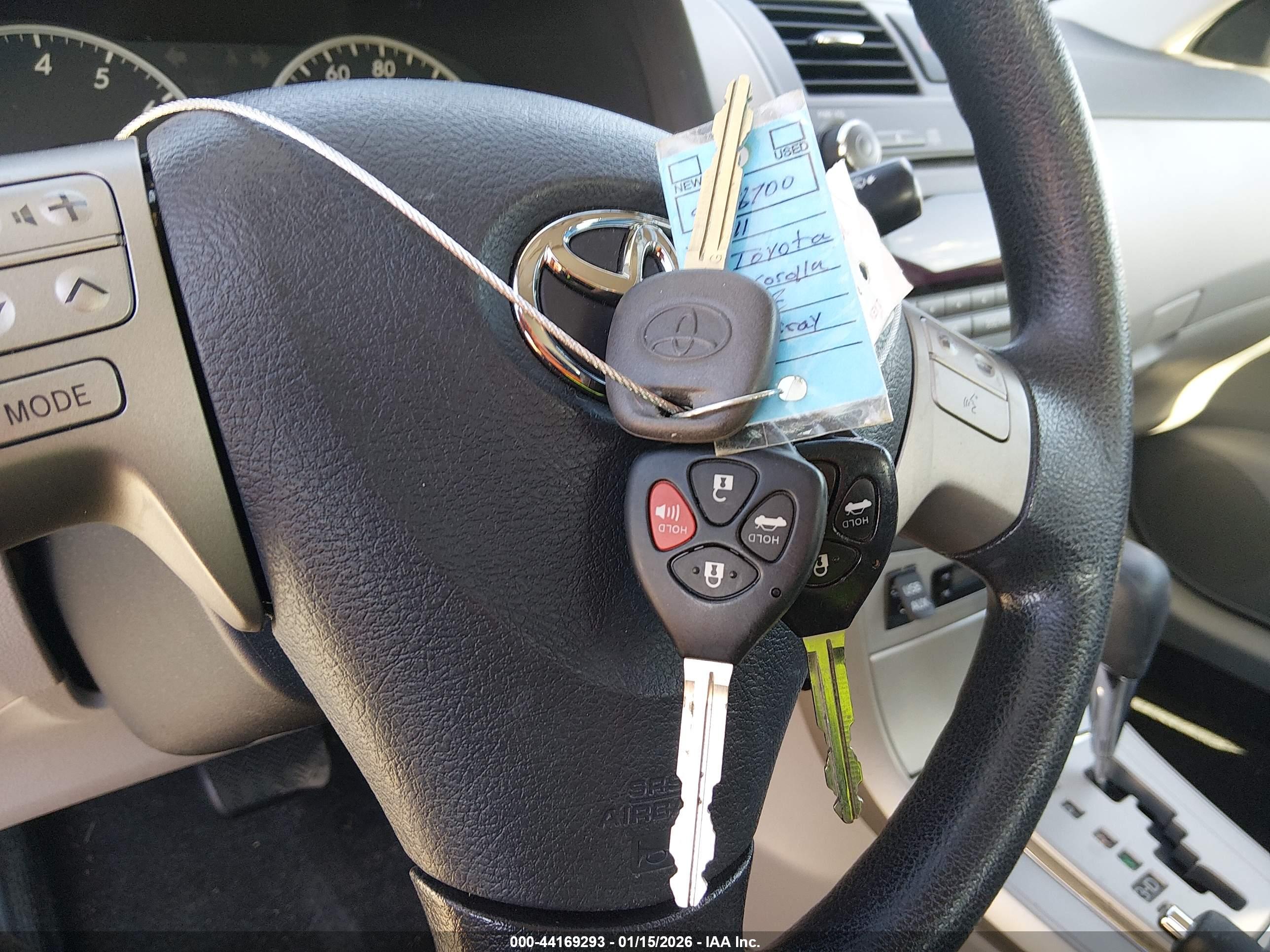 TOYOTA COROLLA image 11