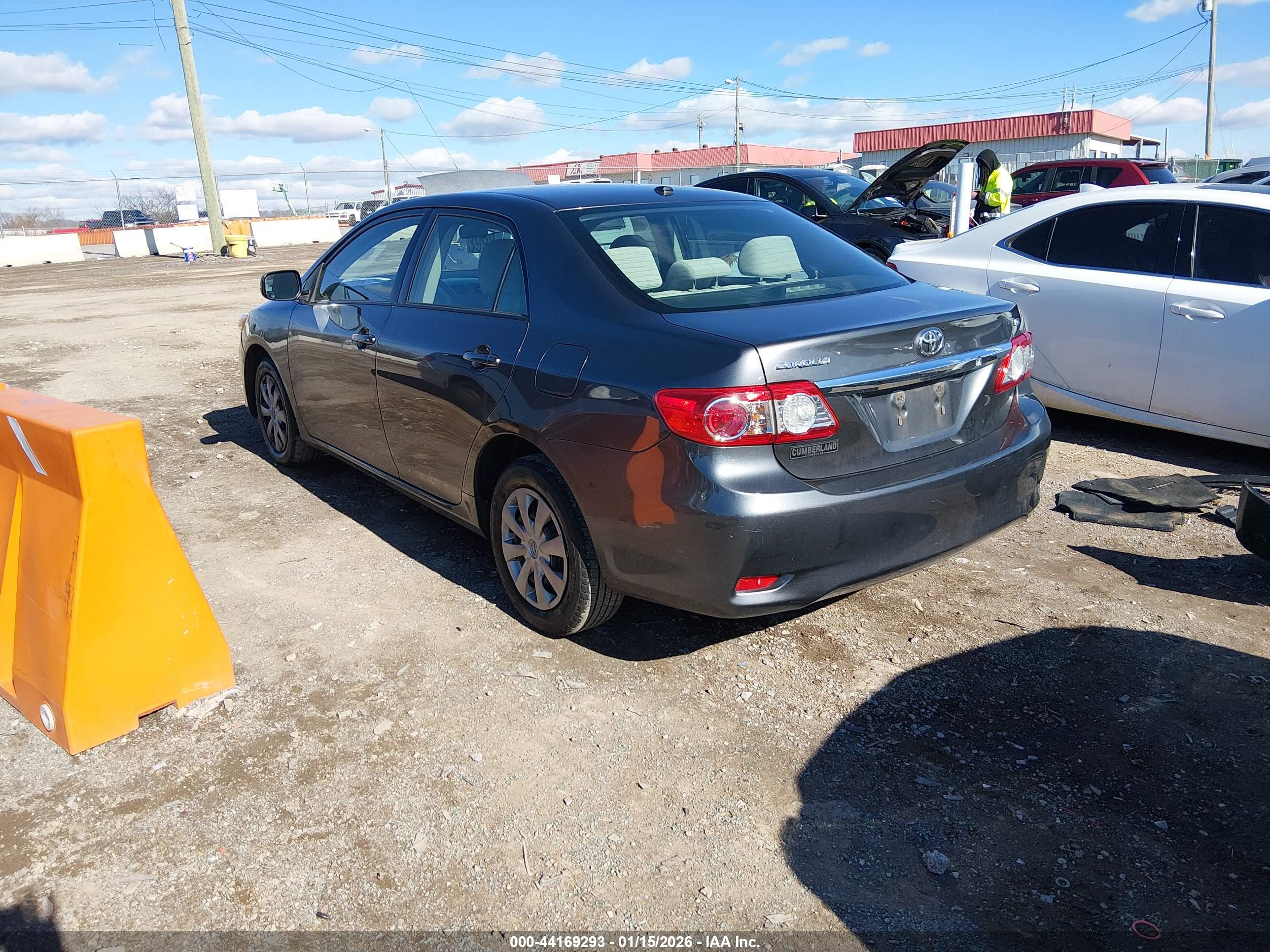 TOYOTA COROLLA image 3