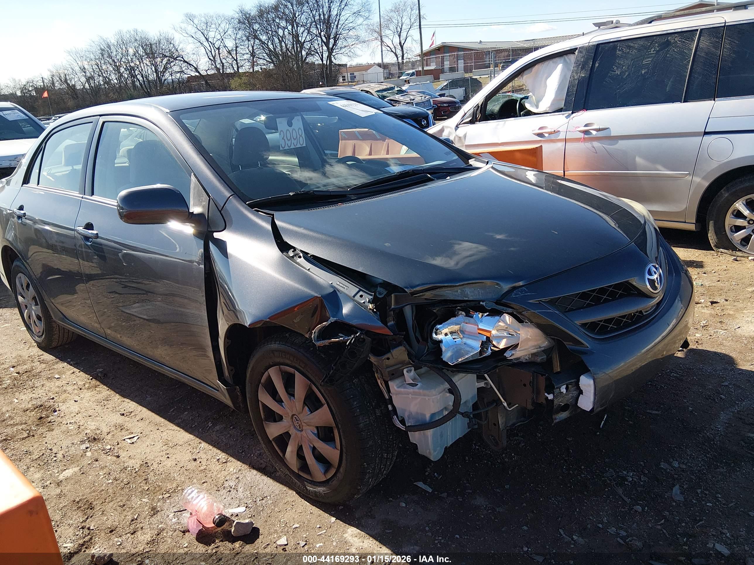 TOYOTA COROLLA image 6