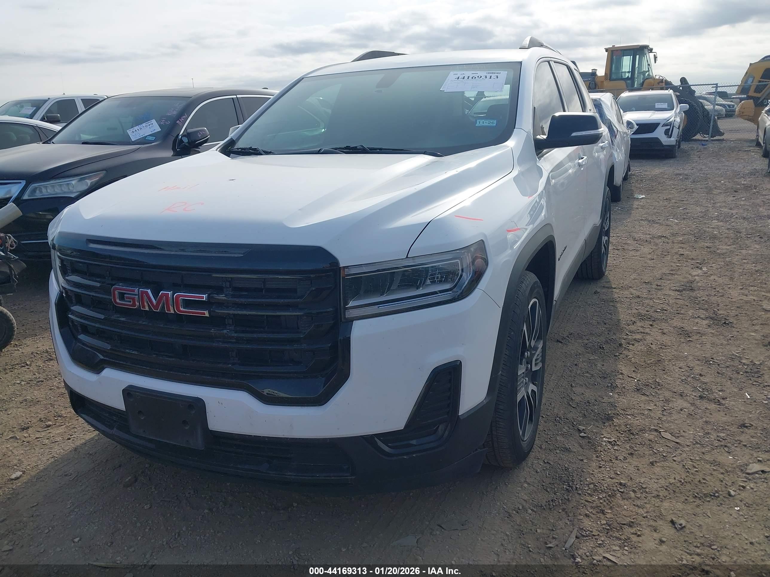 GMC ACADIA image 2
