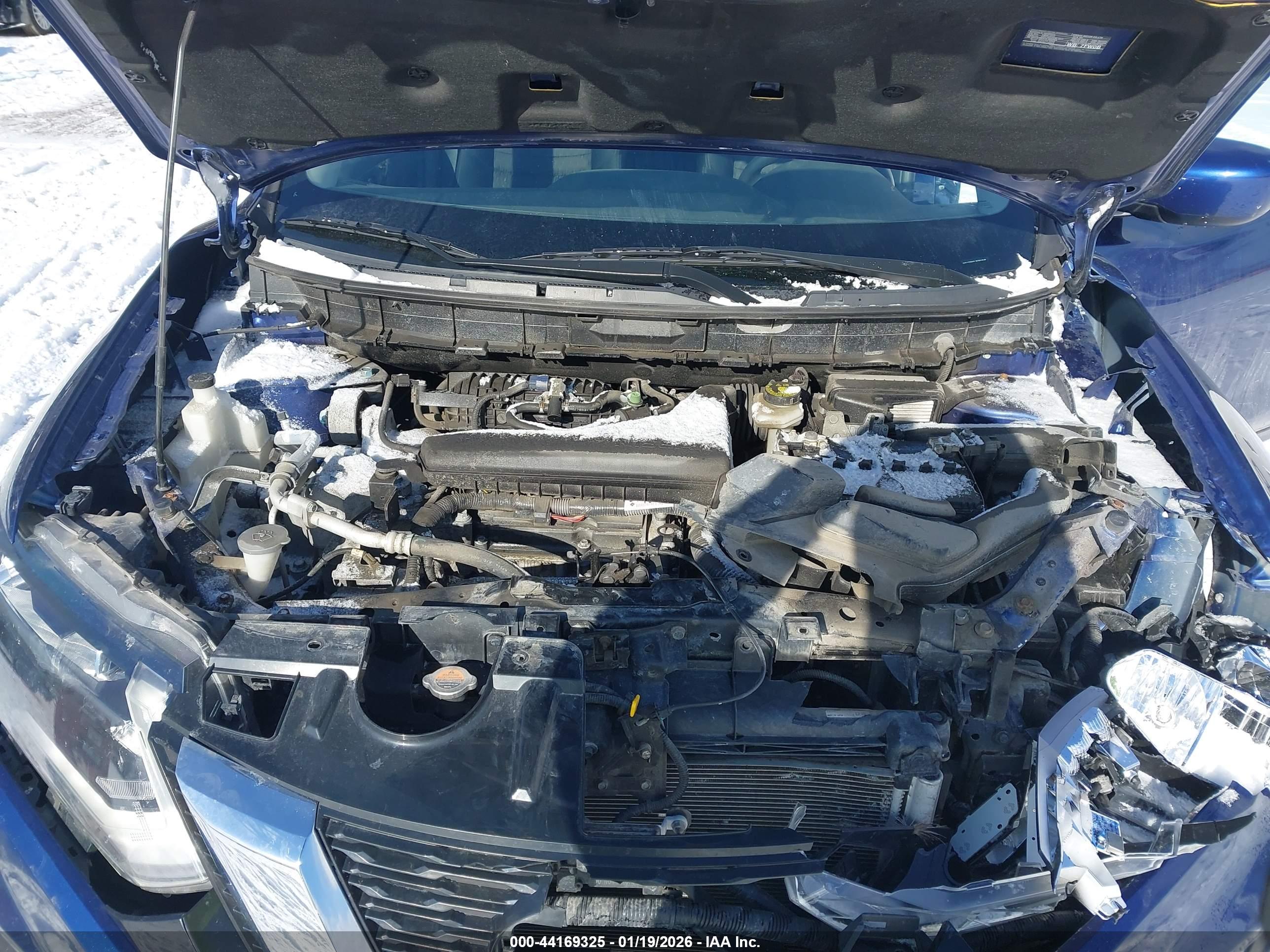 NISSAN ROGUE image 10