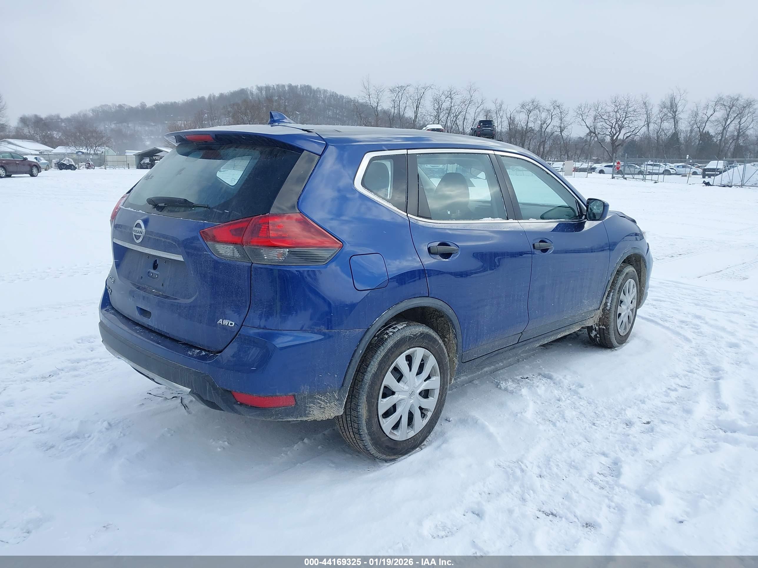 NISSAN ROGUE image 4