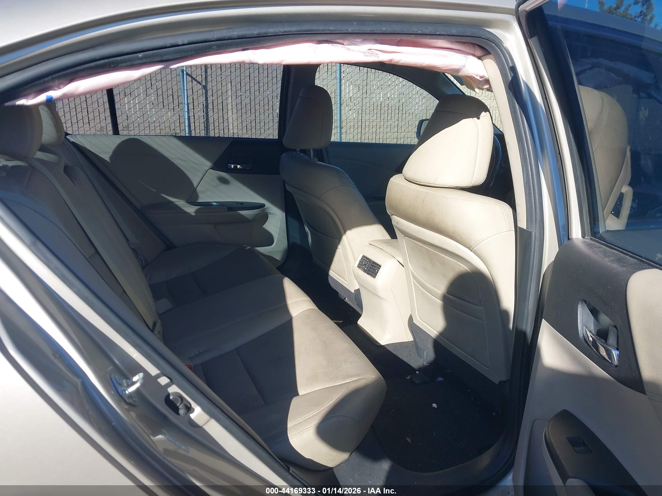 HONDA ACCORD image 8