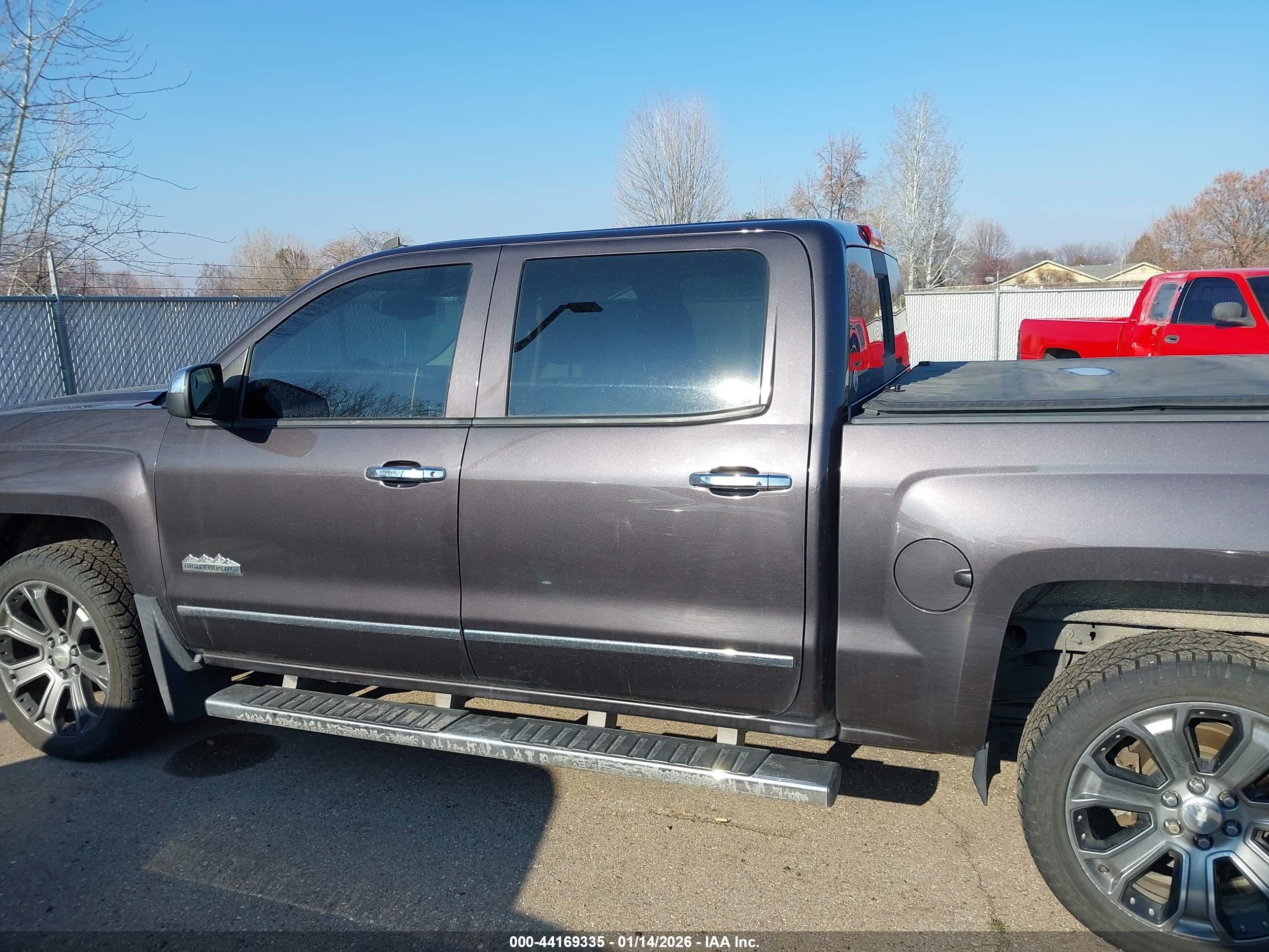 CHEVROLET SILVERADO image 6