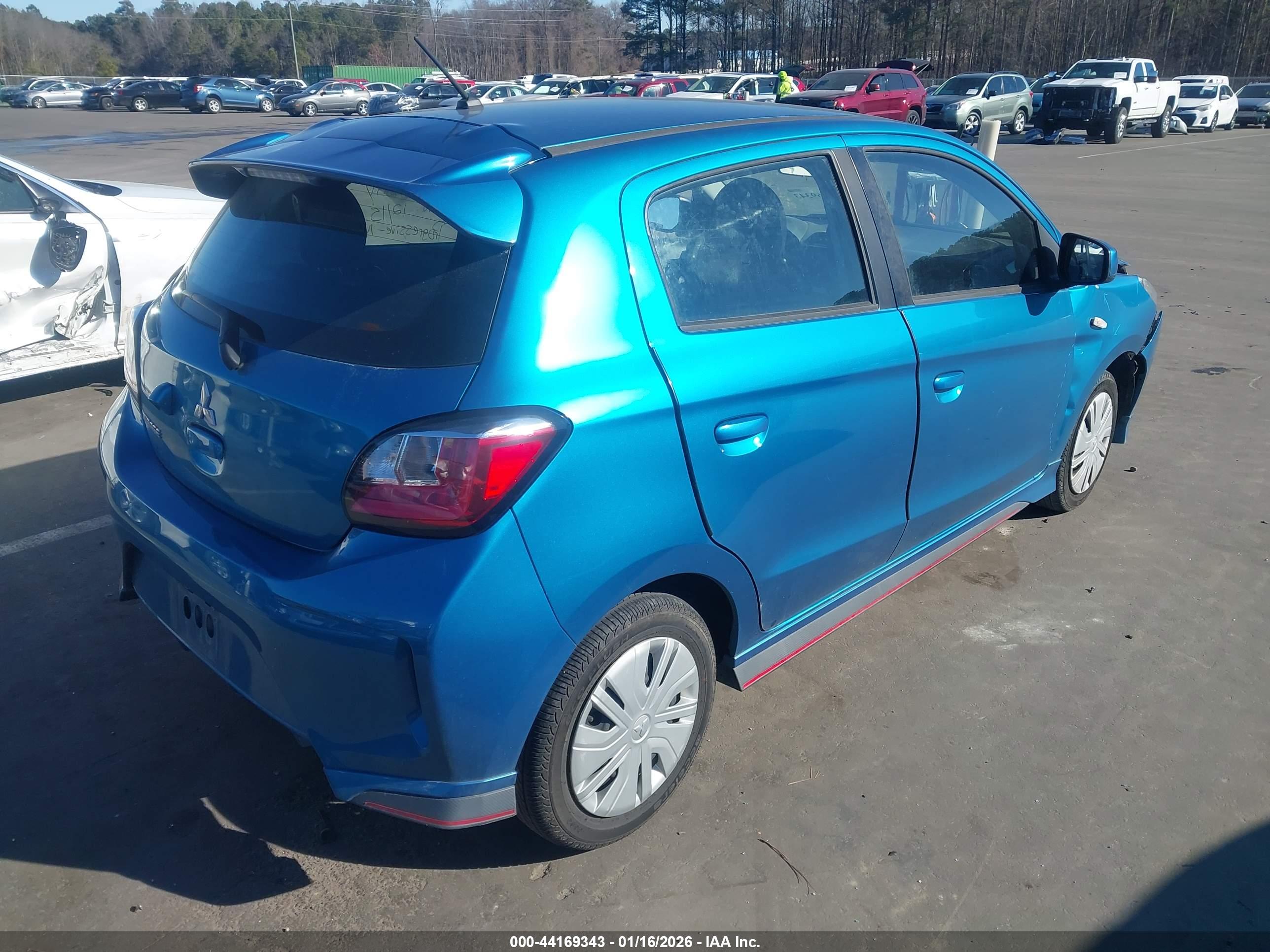 MITSUBISHI MIRAGE image 4