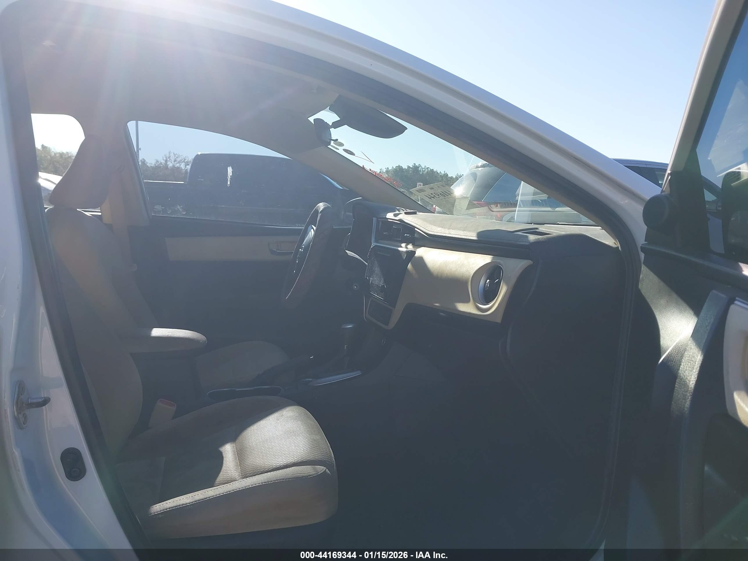 TOYOTA COROLLA image 5
