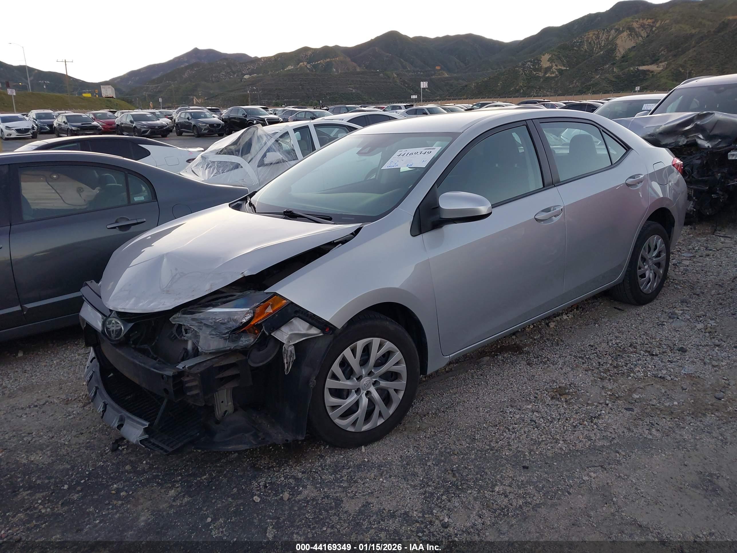 TOYOTA COROLLA image 2