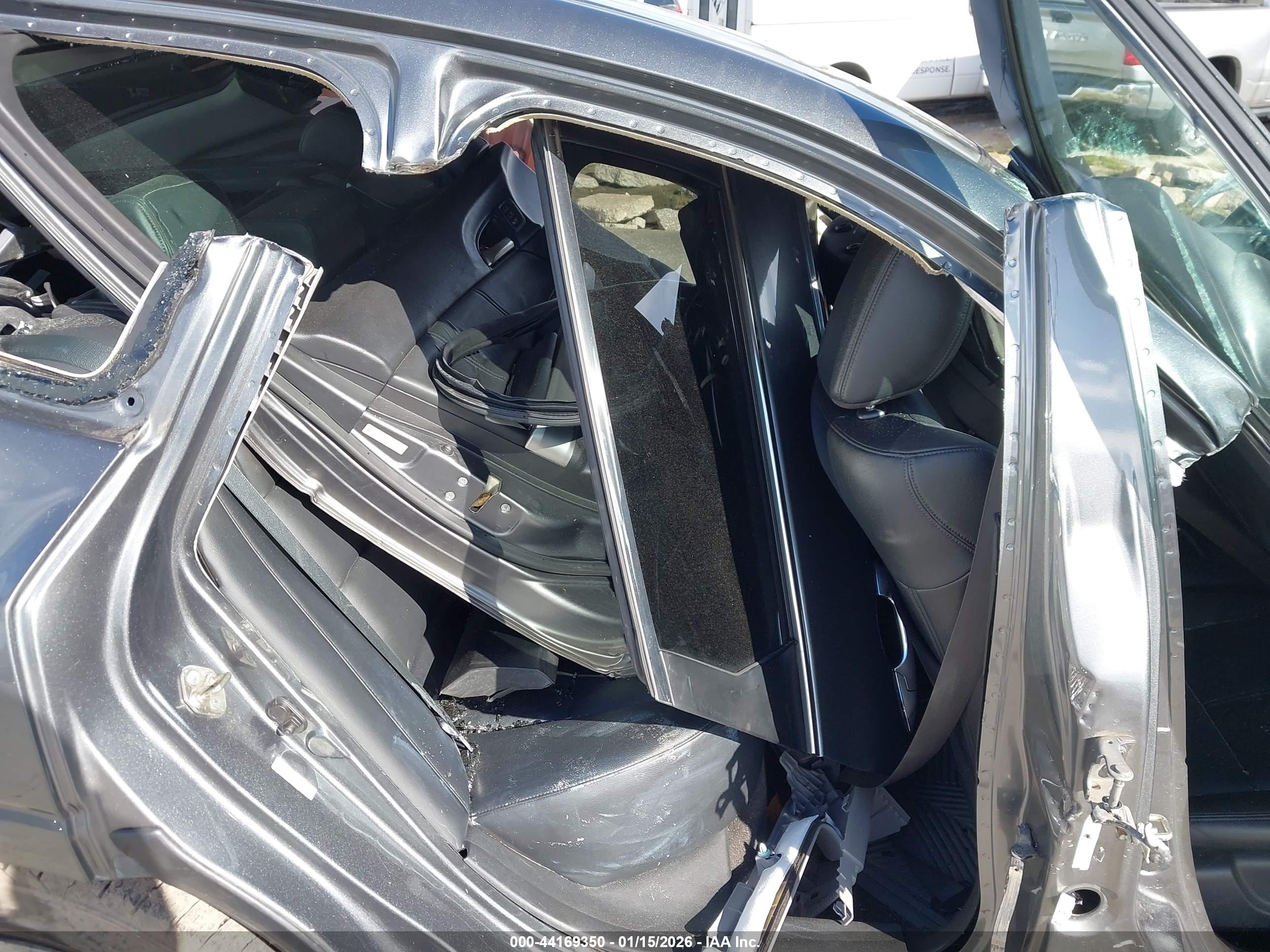 HONDA CROSSTOUR image 8