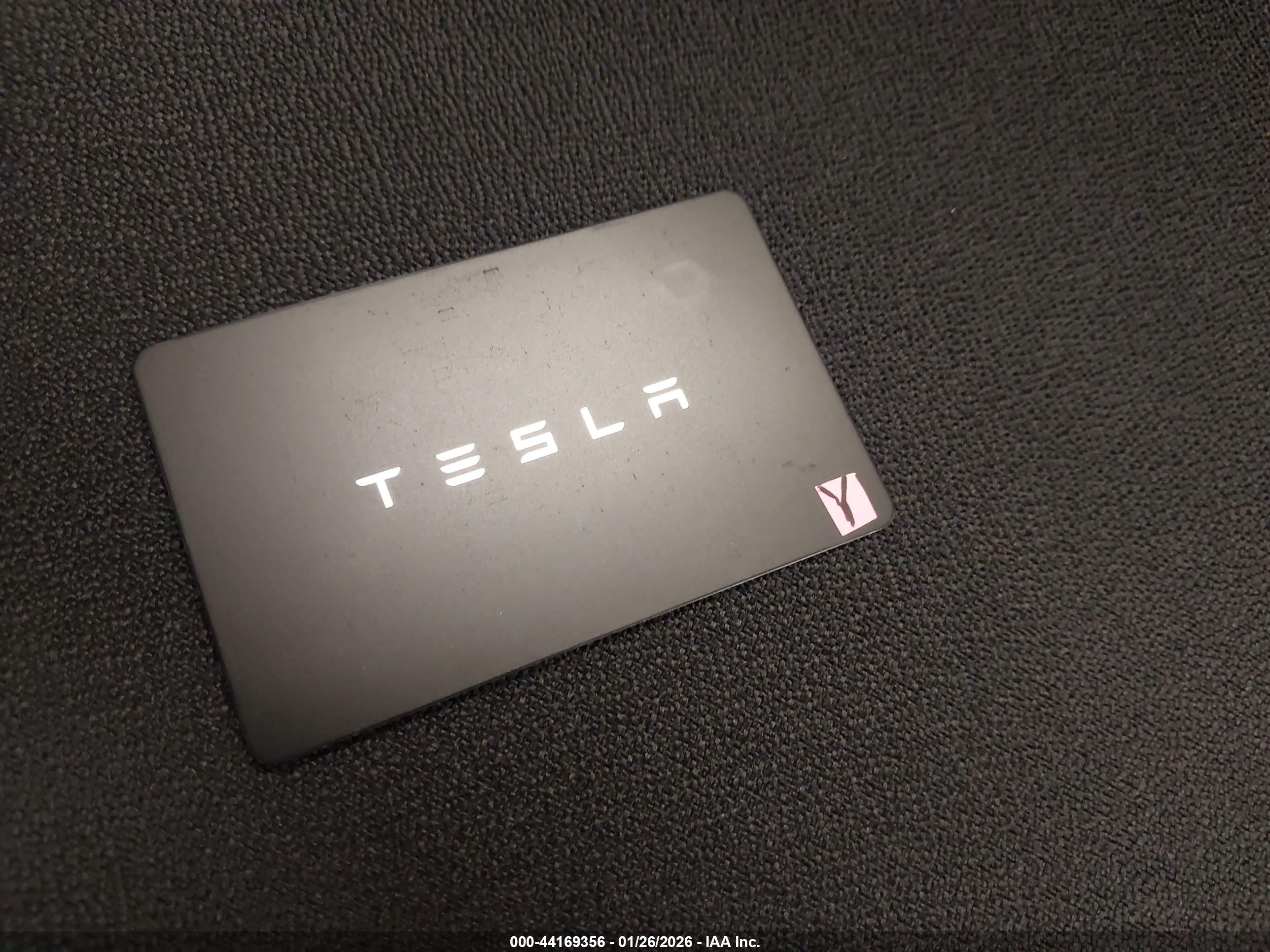 TESLA MODEL image 11