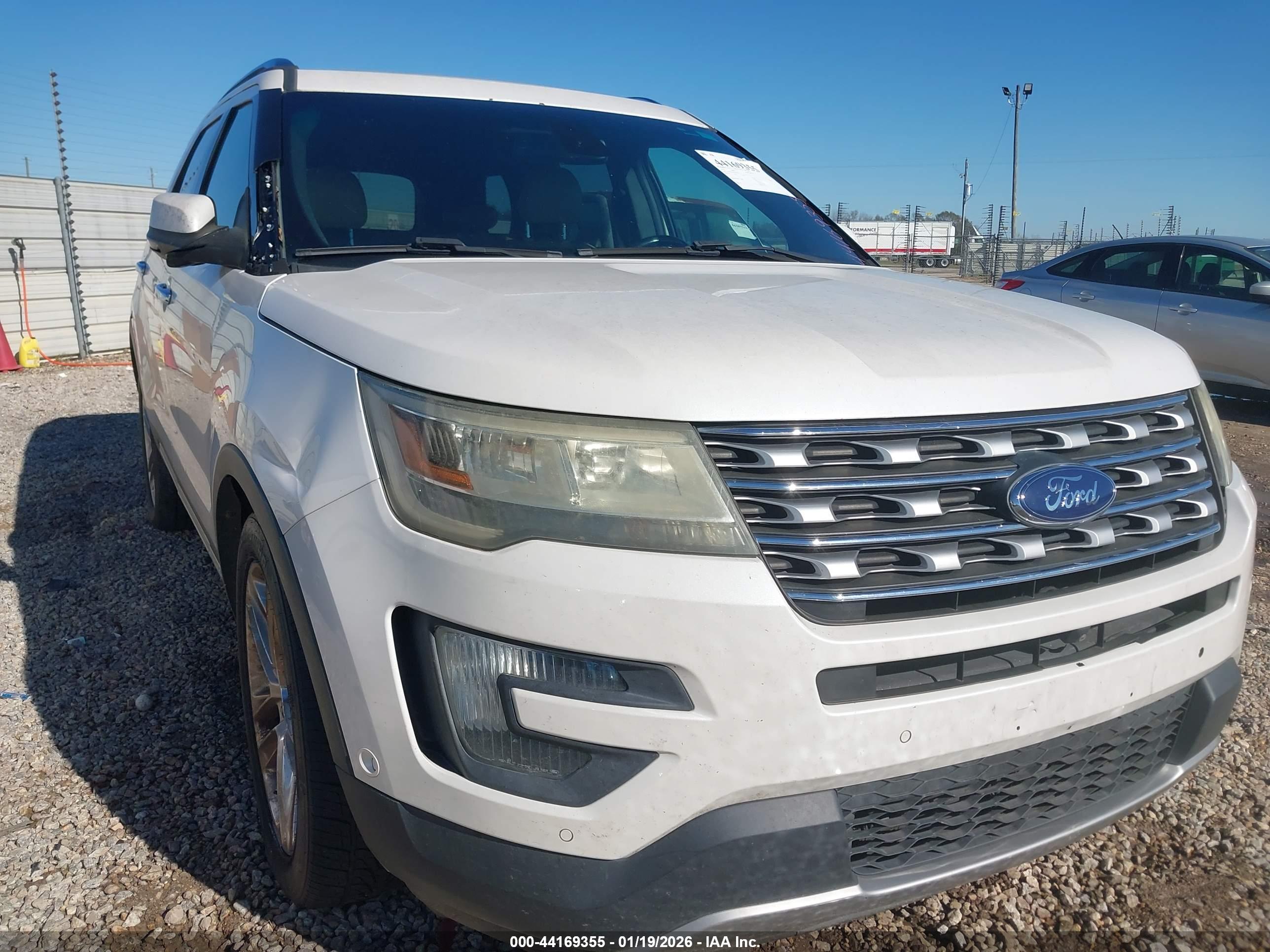 FORD EXPLORER image 6