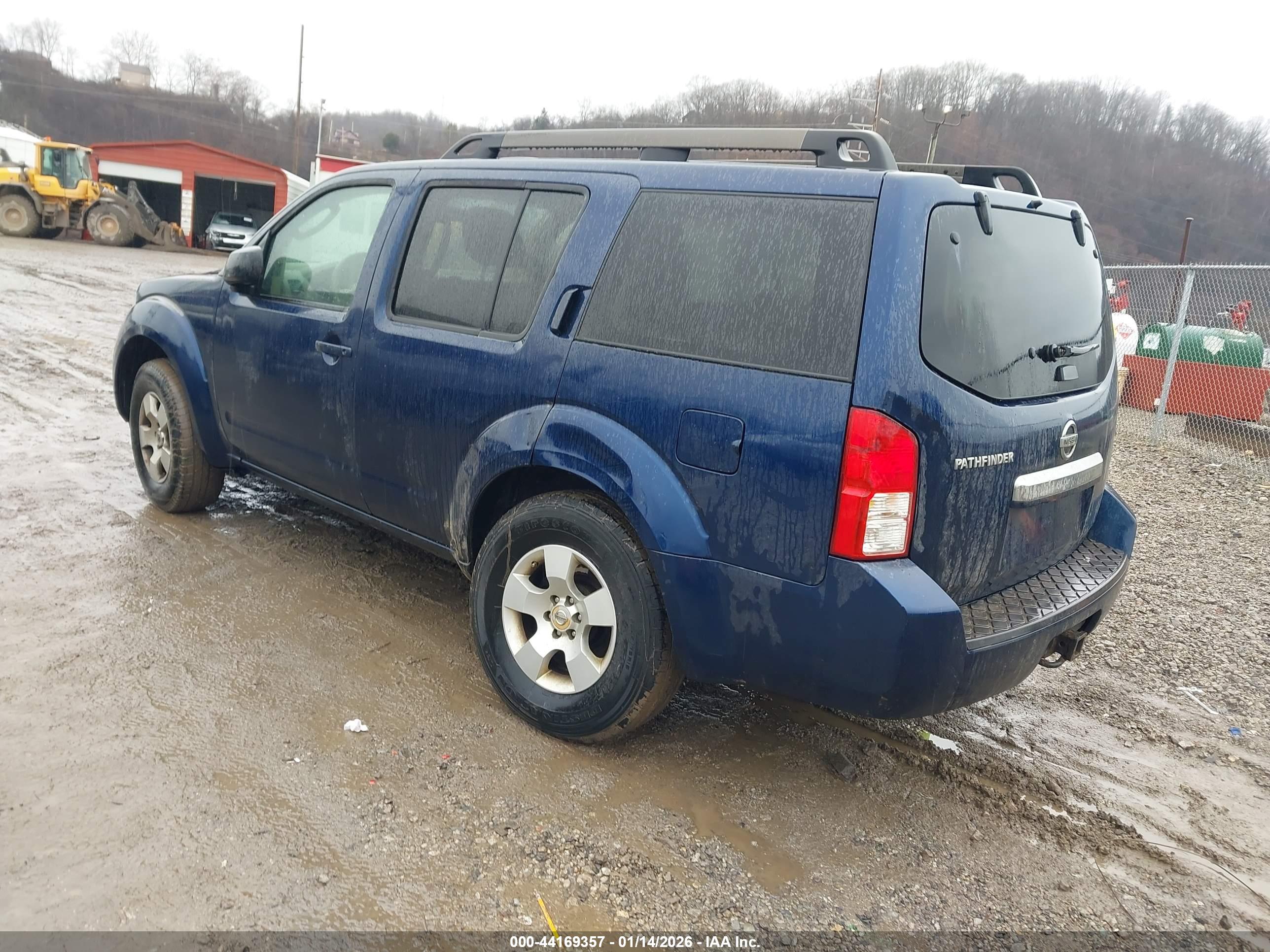 NISSAN PATHFINDER image 3