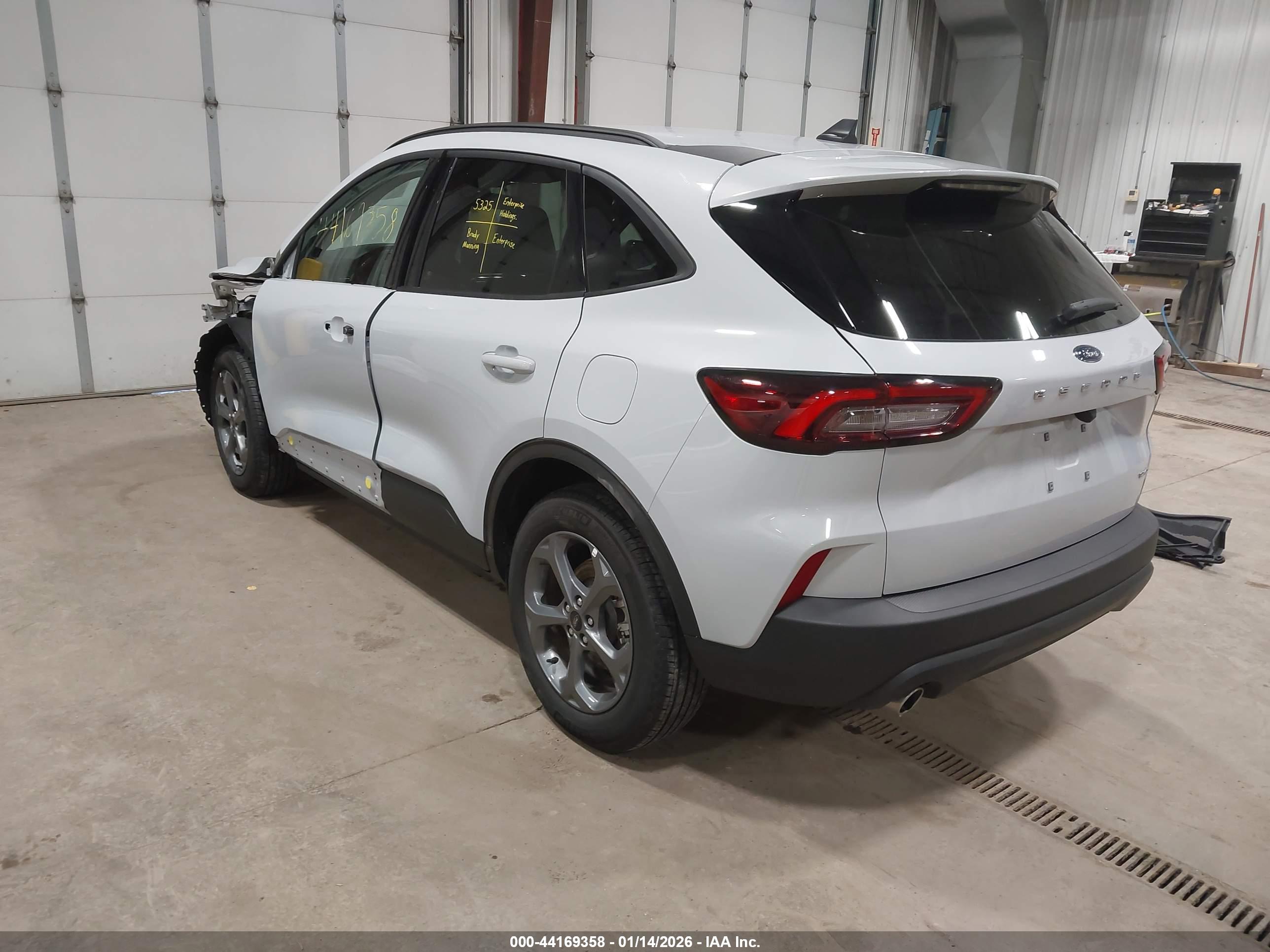 FORD ESCAPE image 3