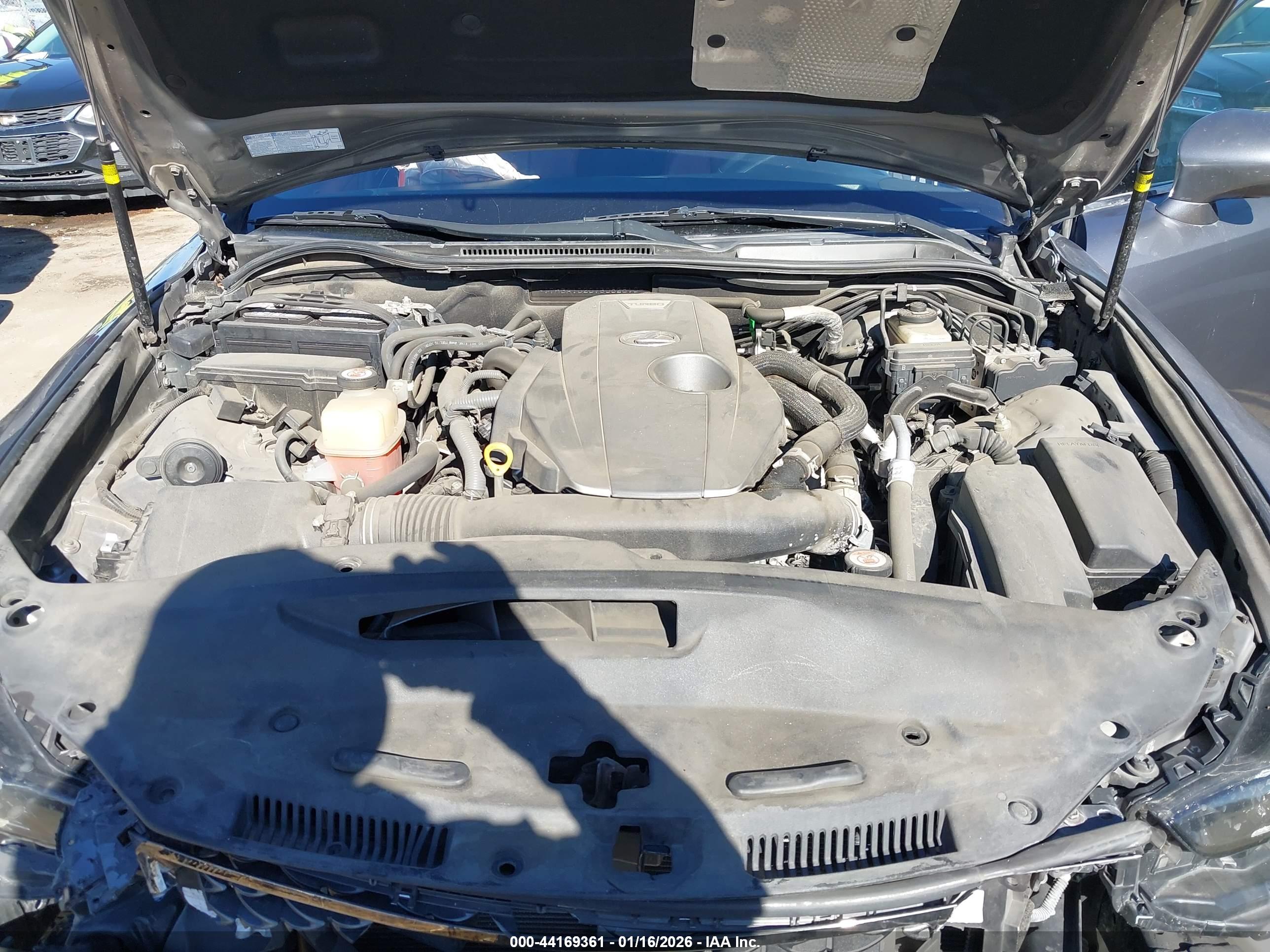 LEXUS IS image 10